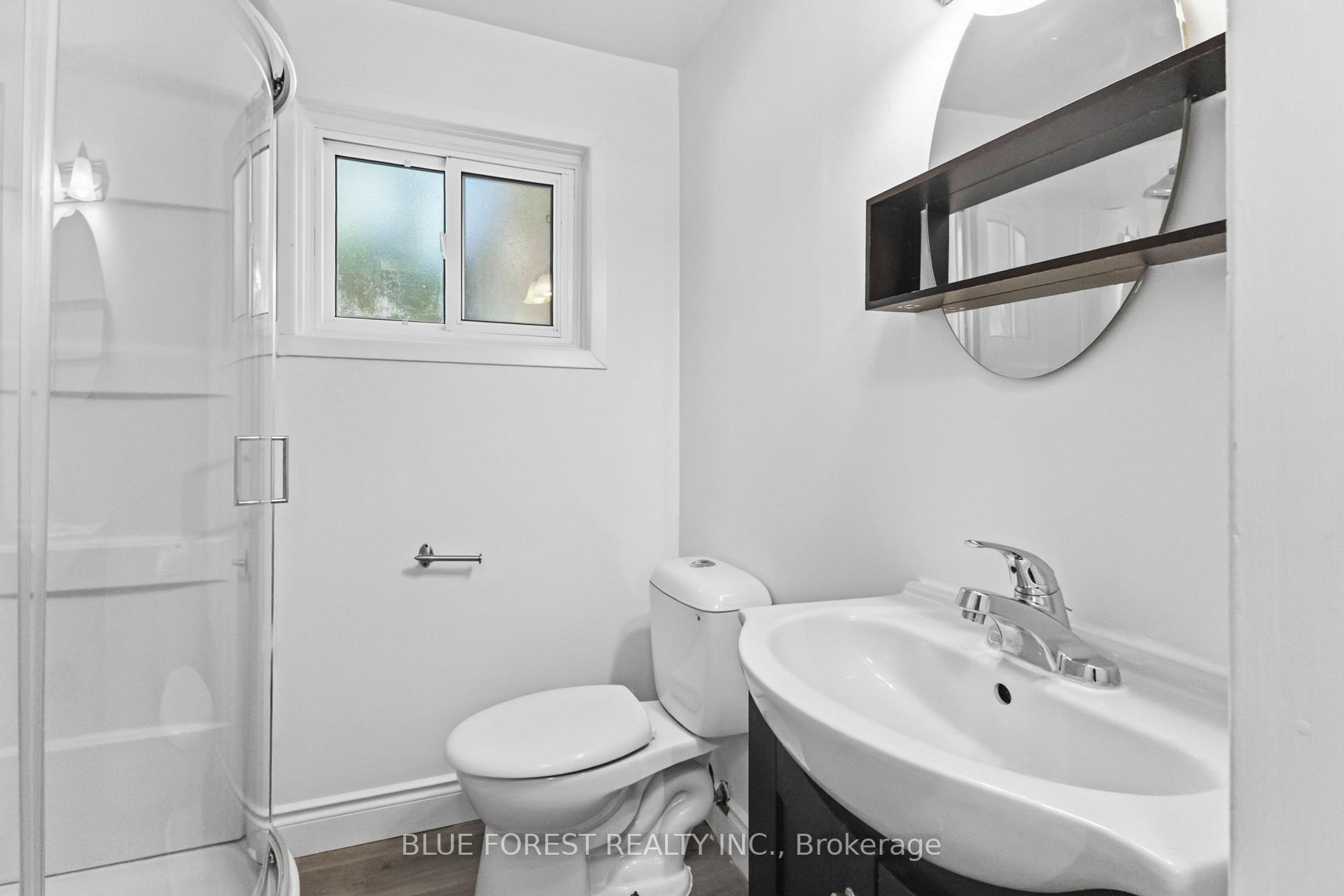 Photo 24 of 59 Scotchpine Crescent, London, North F — HOMEH