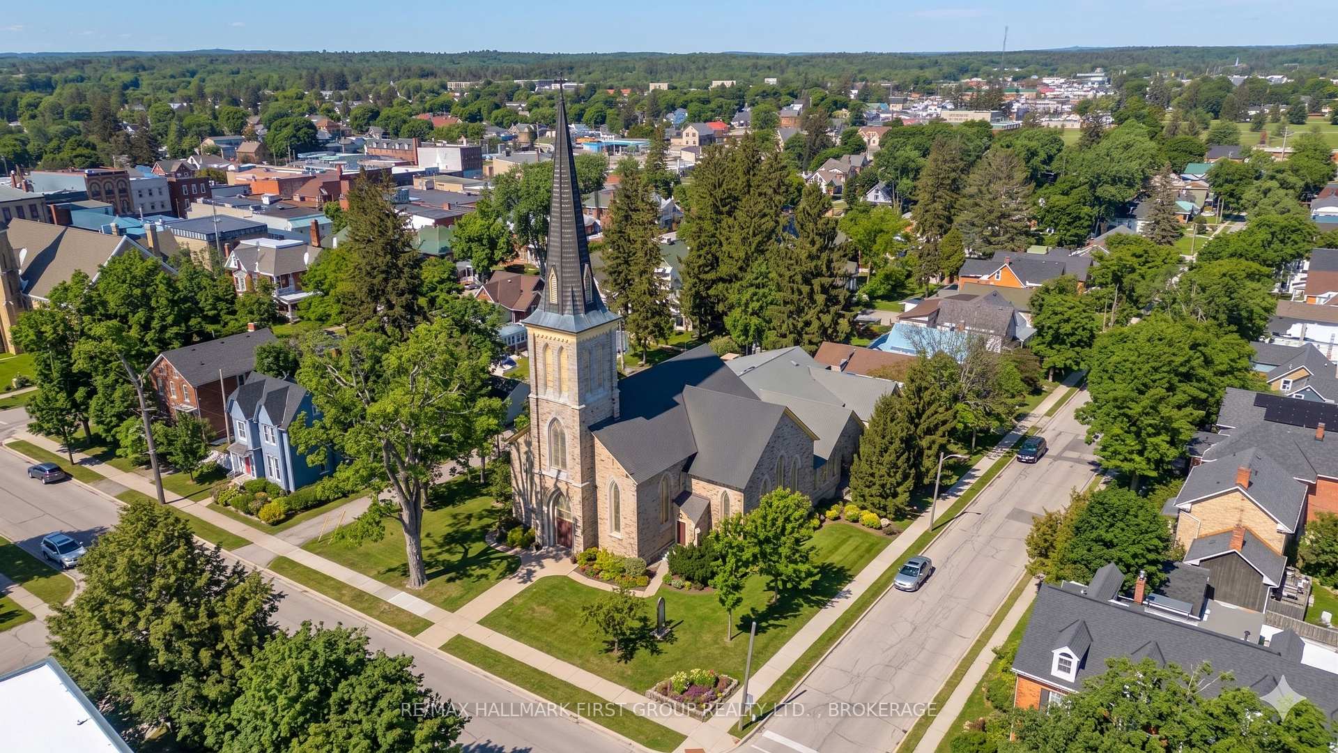 Photo 45 of 175 Stone Street S, Gananoque, Gananoque — HOMEH