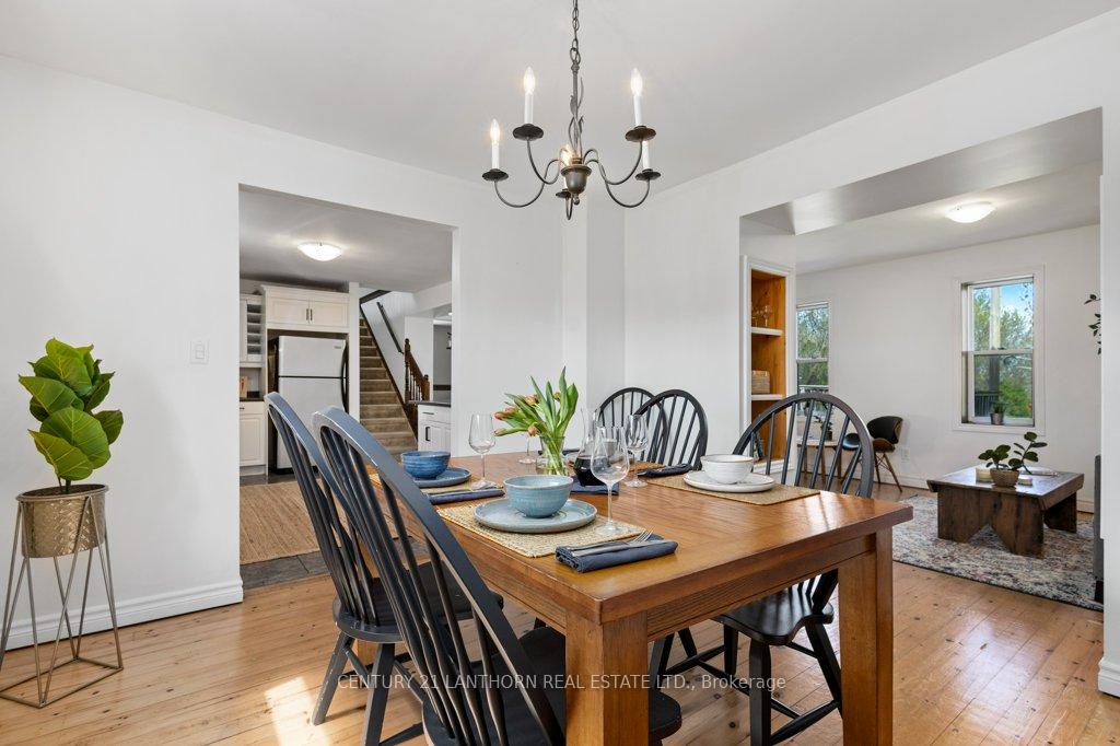 Photo 15 of 986 Black Road, Prince Edward County, Sophiasburg Ward — HOMEH