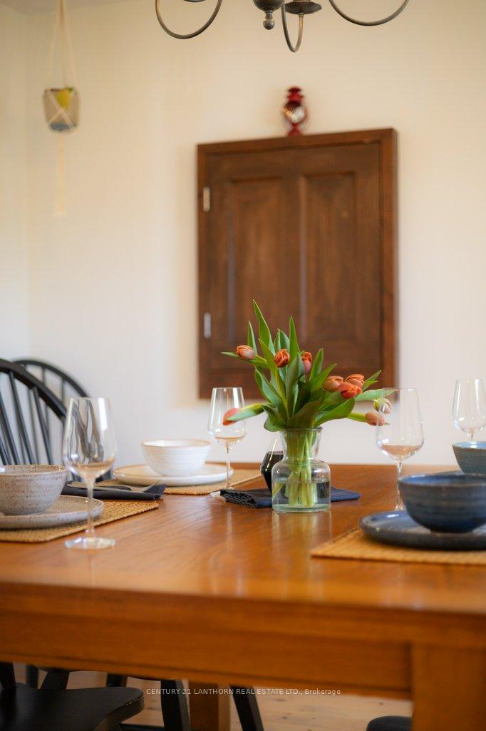 Photo 16 of 986 Black Road, Prince Edward County, Sophiasburg Ward — HOMEH