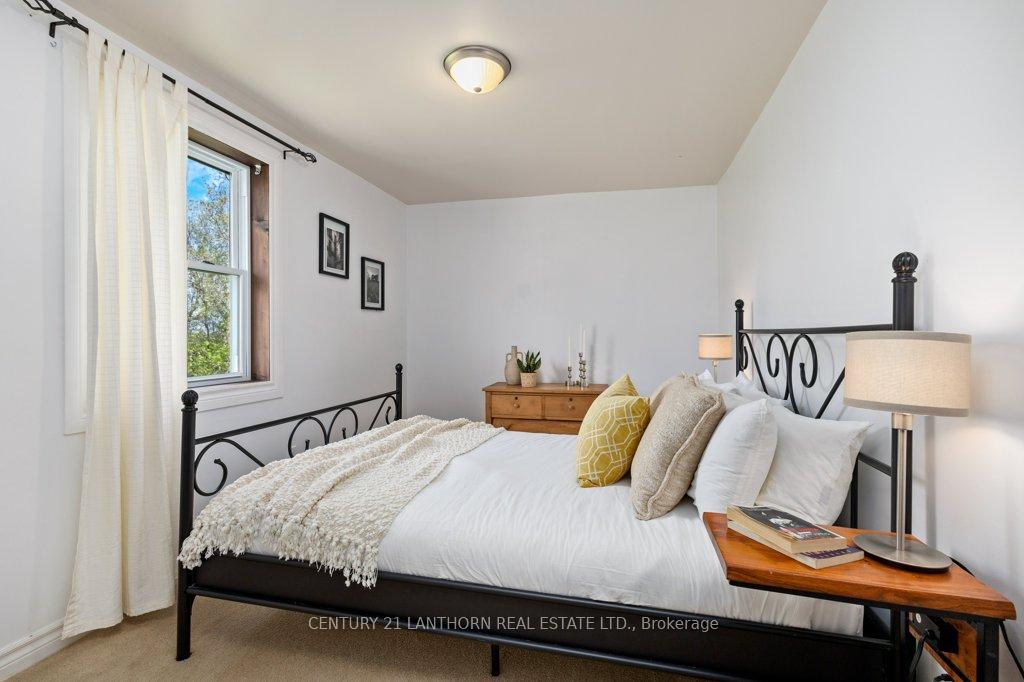 Photo 31 of 986 Black Road, Prince Edward County, Sophiasburg Ward — HOMEH