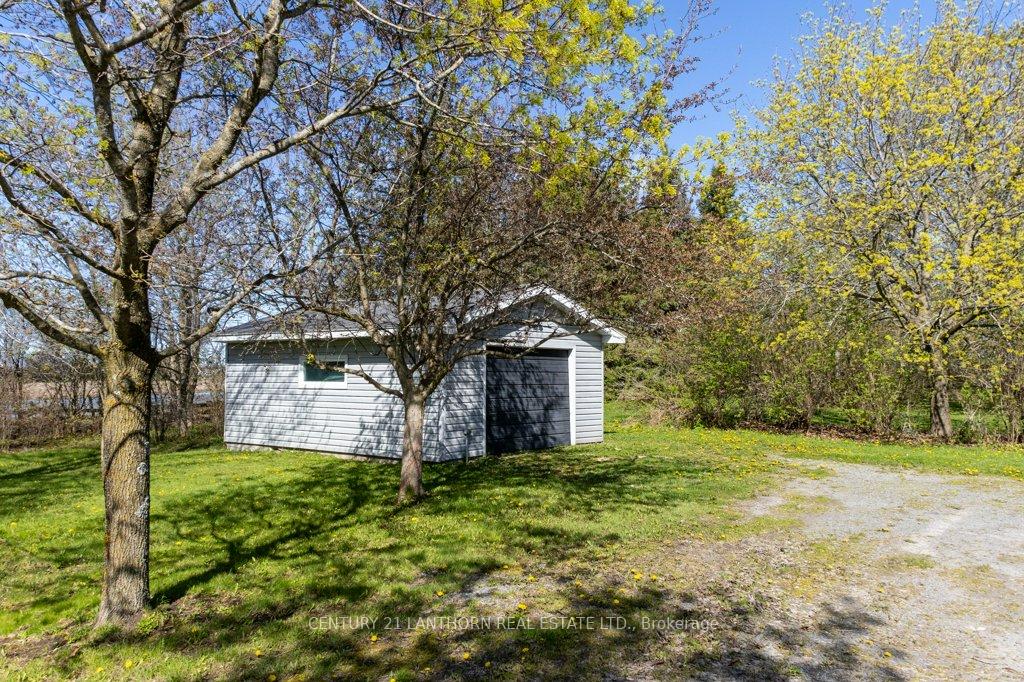 Photo 38 of 986 Black Road, Prince Edward County, Sophiasburg Ward — HOMEH