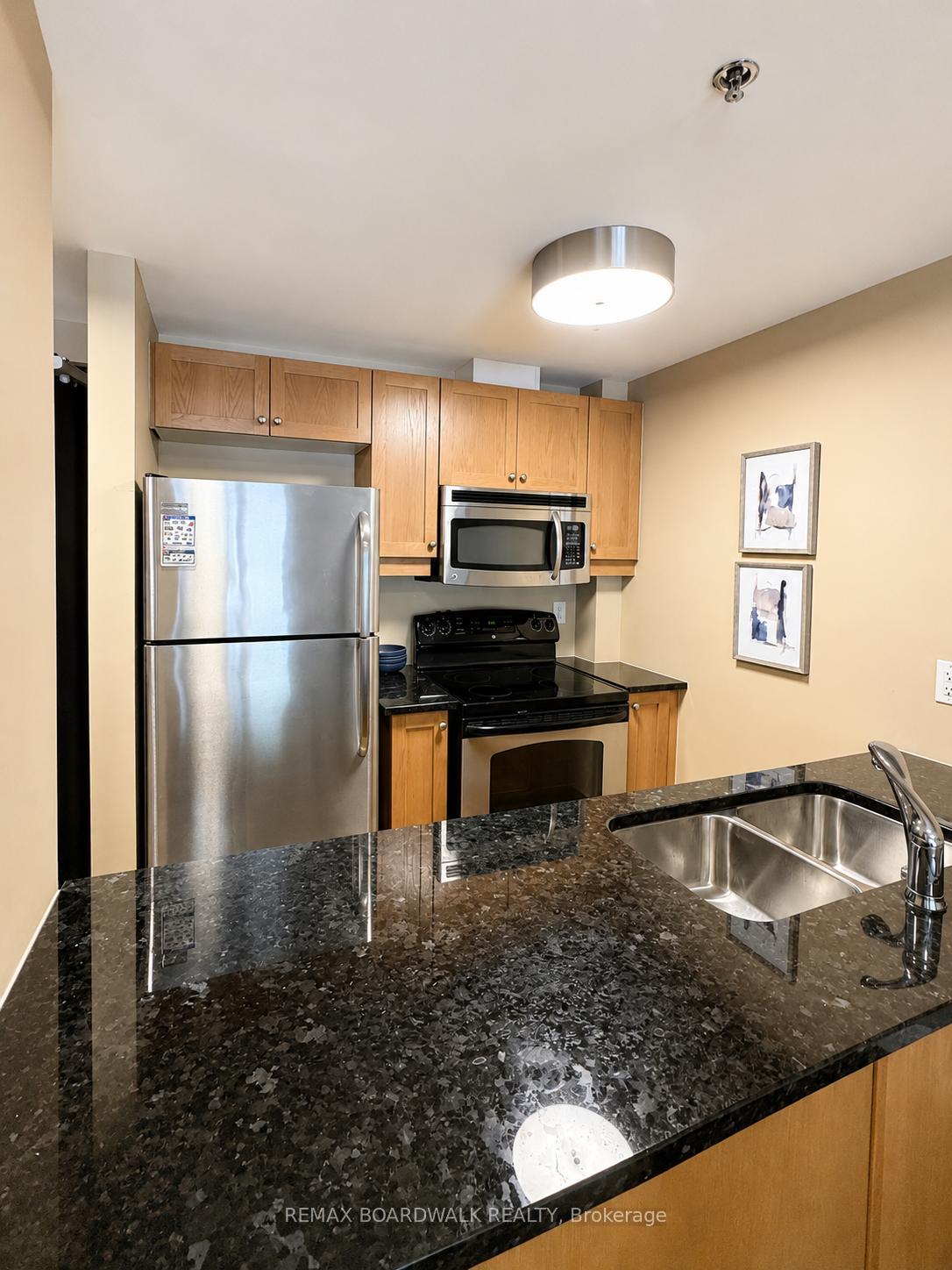 Photo 4 of Unit 306, 323 Winona Avenue, Ottawa, Westboro South — HOMEH