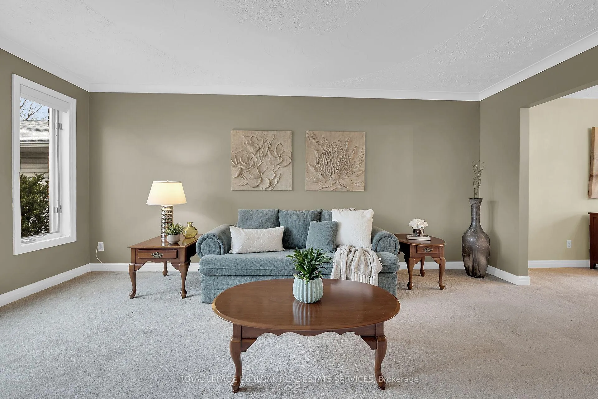 Photo 12 of 45 Stoney Brook Crescent, St. Catharines, Grapeview — HOMEH