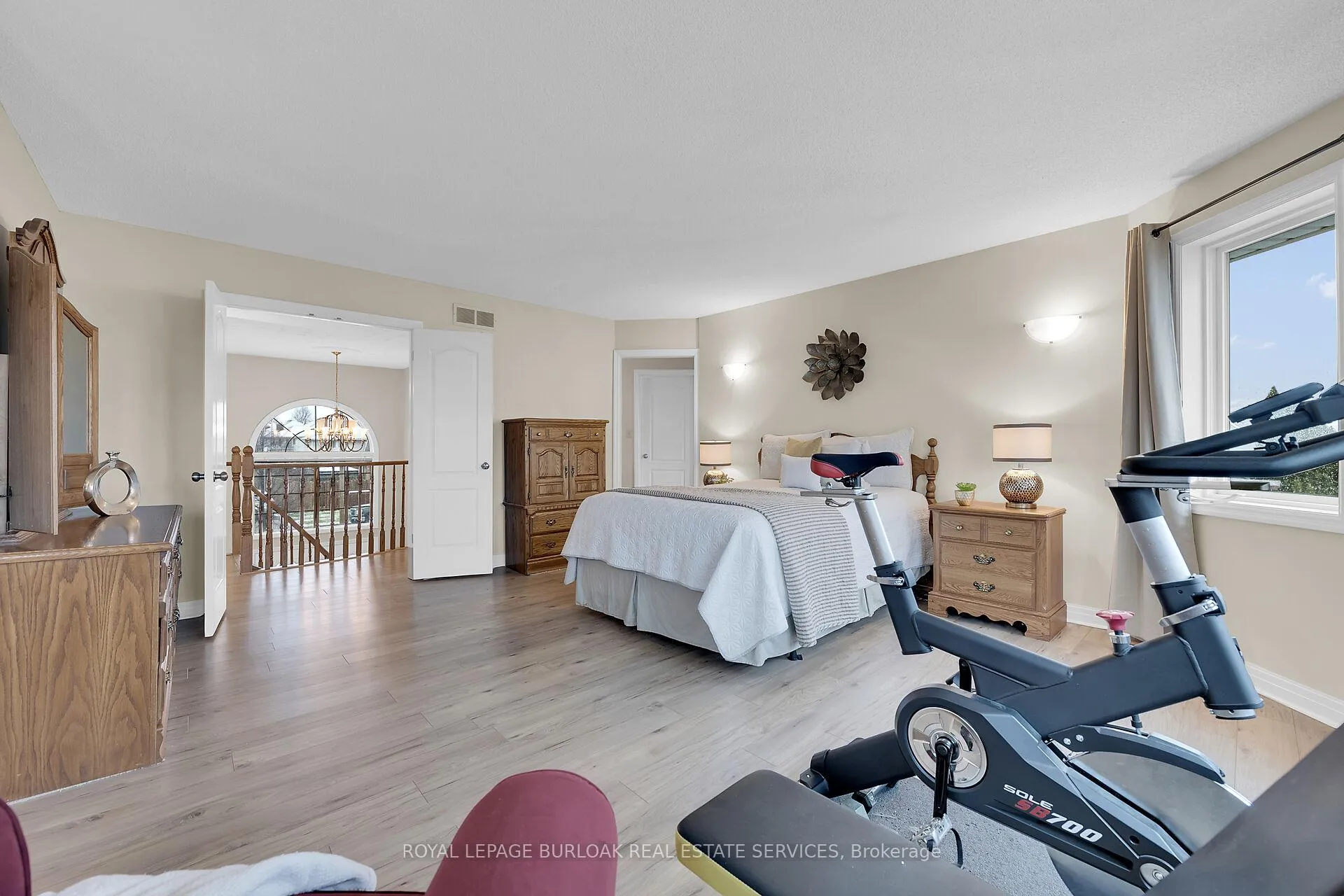 Photo 20 of 45 Stoney Brook Crescent, St. Catharines, Grapeview — HOMEH