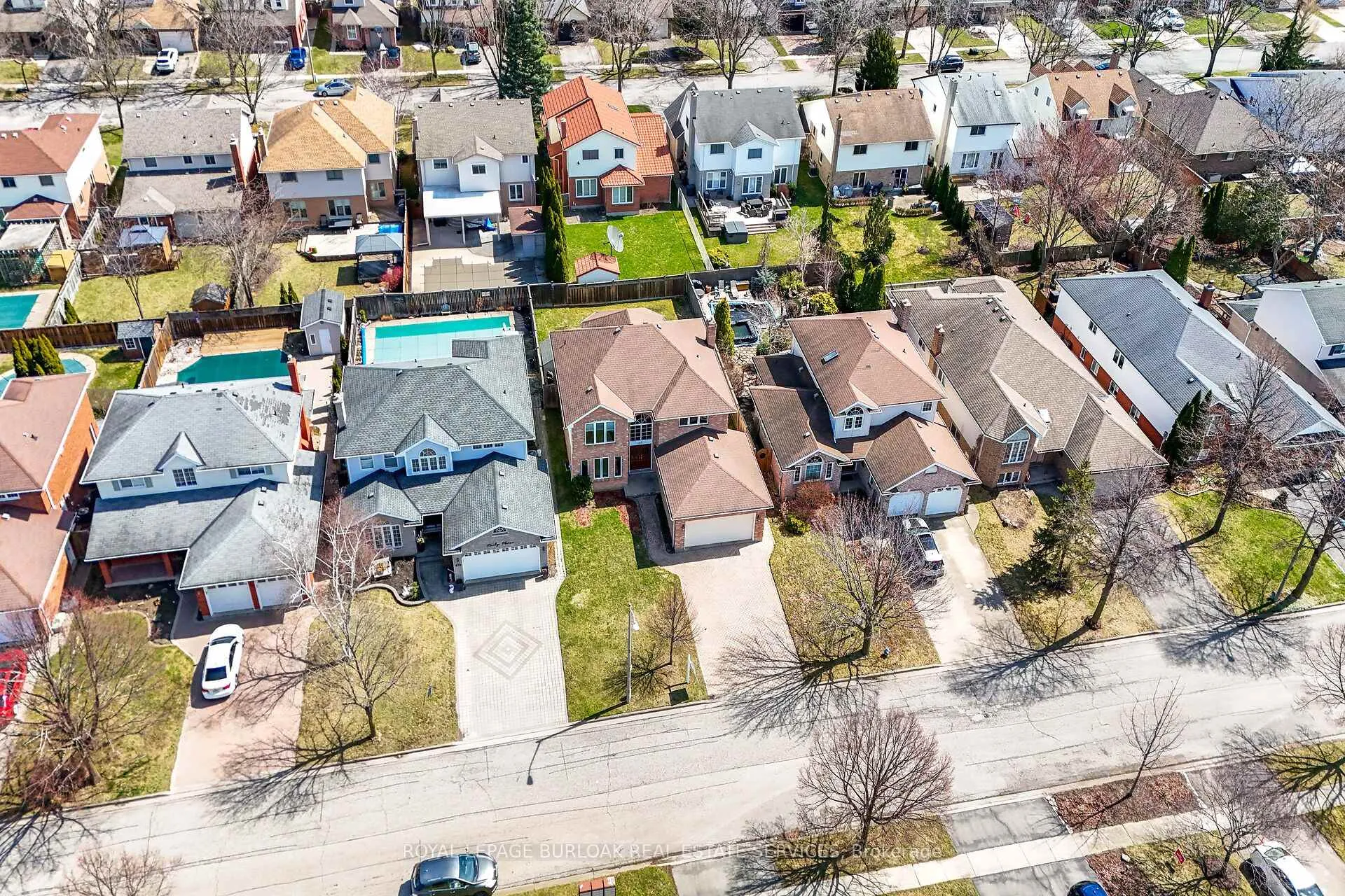 Photo 39 of 45 Stoney Brook Crescent, St. Catharines, Grapeview — HOMEH