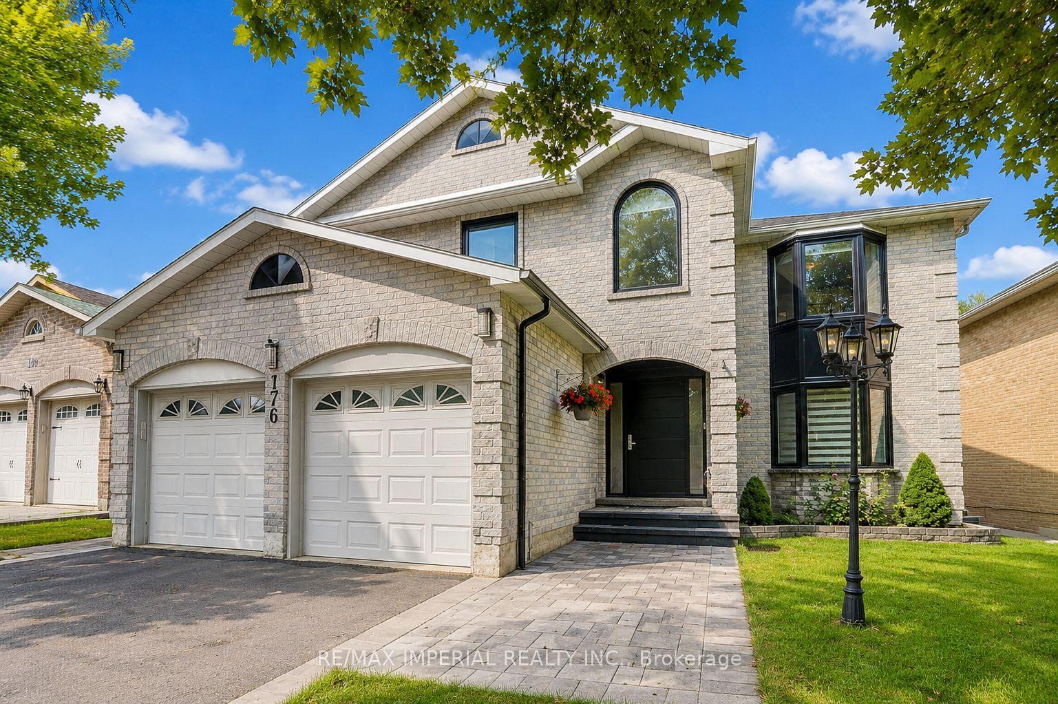 Photo 2 of 176 Timpson Drive, Aurora, Aurora Highlands — HOMEH