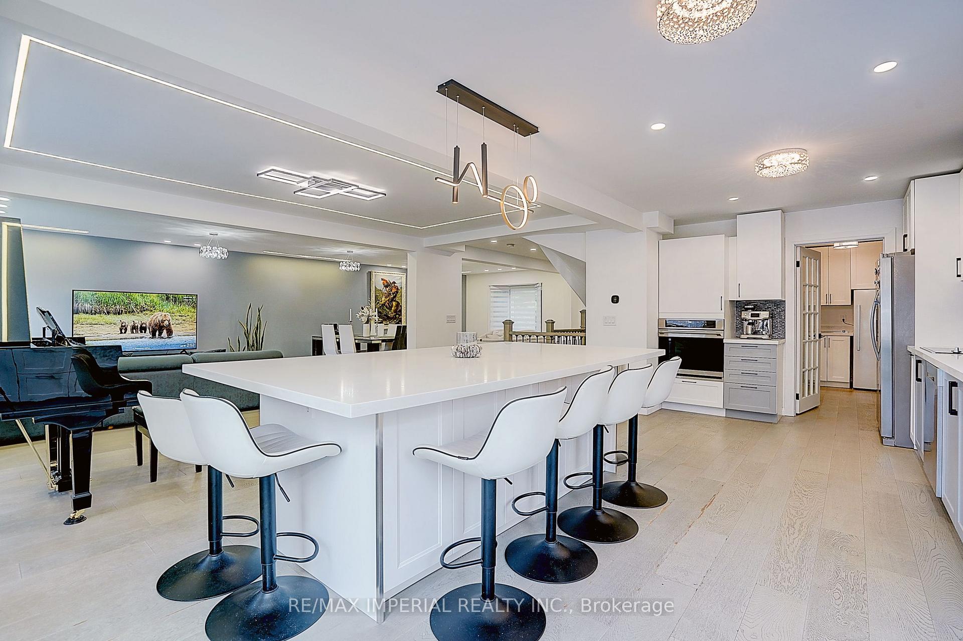 Photo 16 of 176 Timpson Drive, Aurora, Aurora Highlands — HOMEH