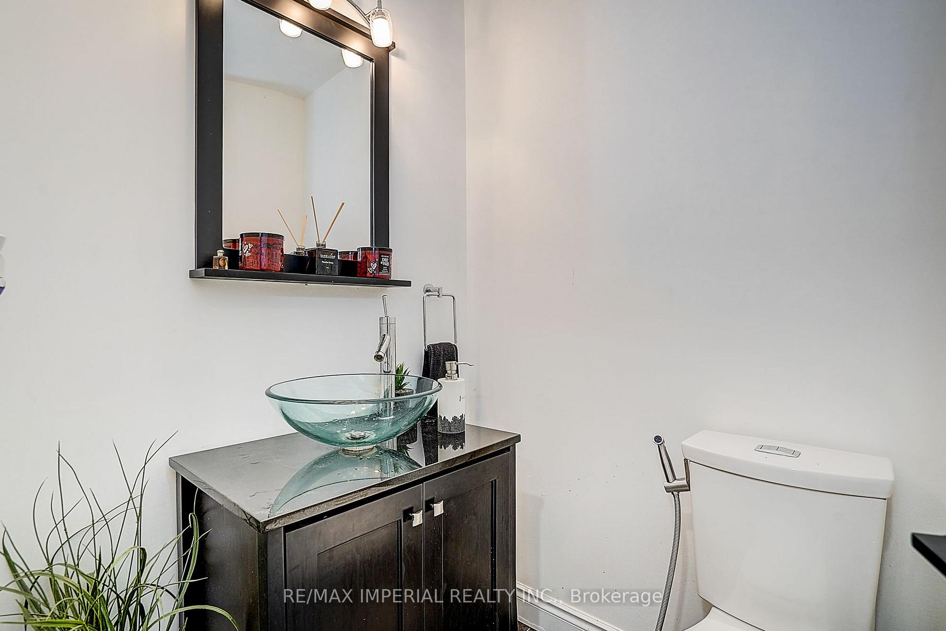 Photo 20 of 176 Timpson Drive, Aurora, Aurora Highlands — HOMEH