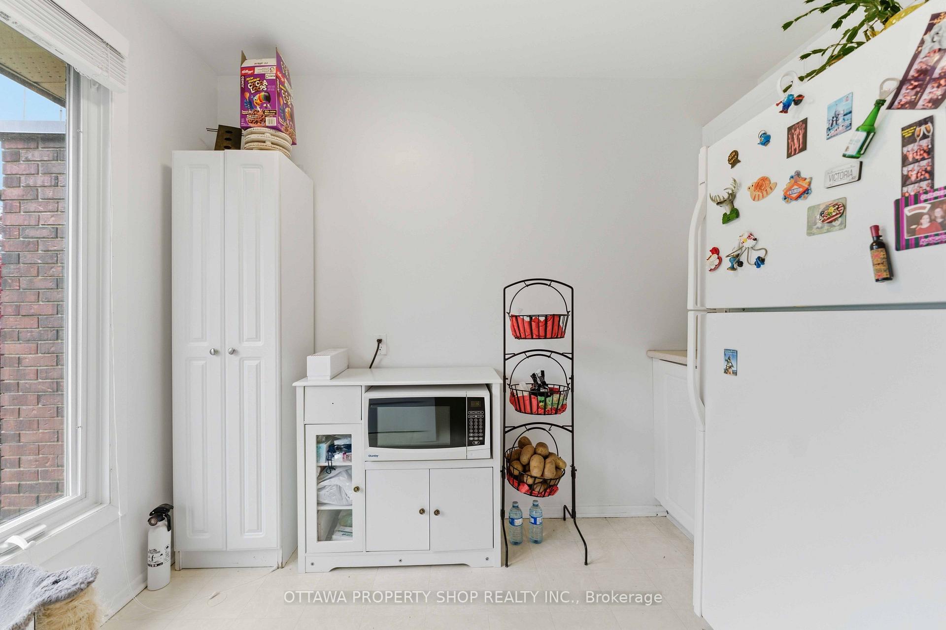 Photo 10 of Unit 32, 3333 Mccarthy Road, Ottawa, Hunt Club/Western Community — HOMEH