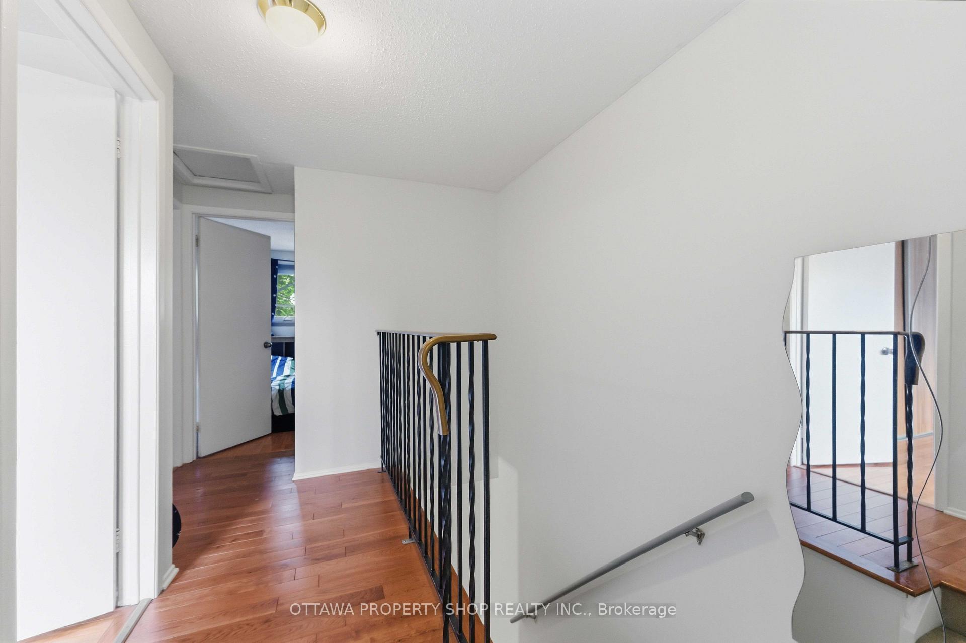 Photo 11 of Unit 32, 3333 Mccarthy Road, Ottawa, Hunt Club/Western Community — HOMEH