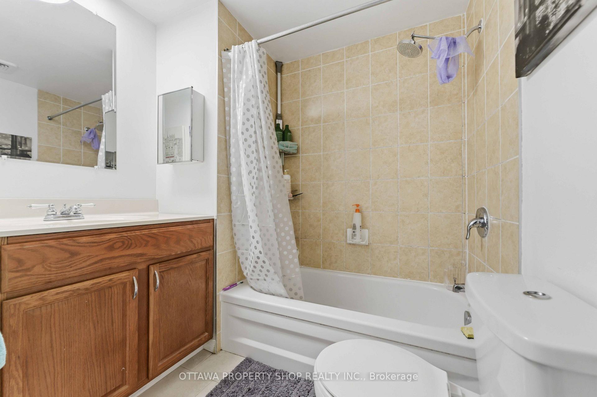 Photo 12 of Unit 32, 3333 Mccarthy Road, Ottawa, Hunt Club/Western Community — HOMEH