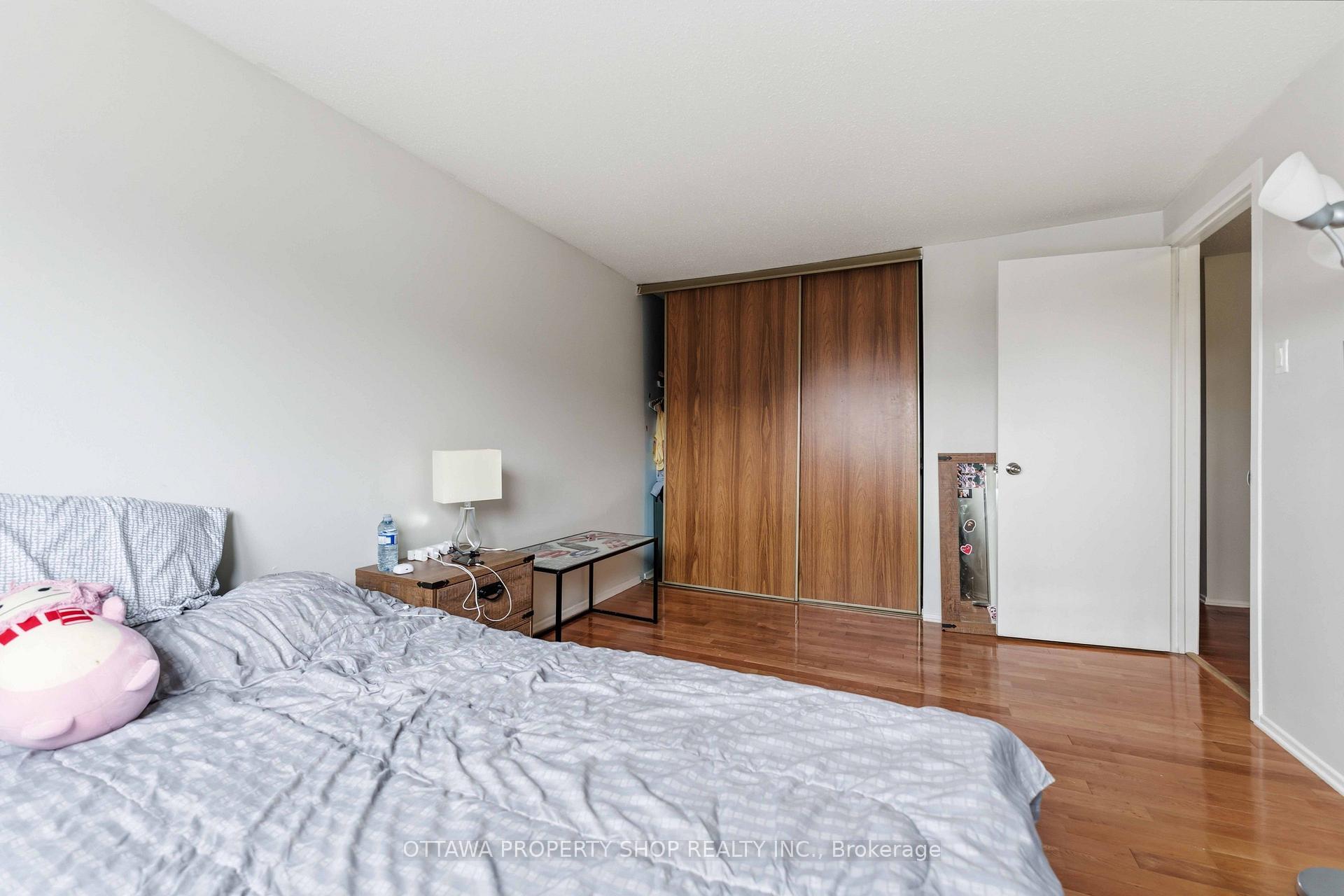 Photo 13 of Unit 32, 3333 Mccarthy Road, Ottawa, Hunt Club/Western Community — HOMEH