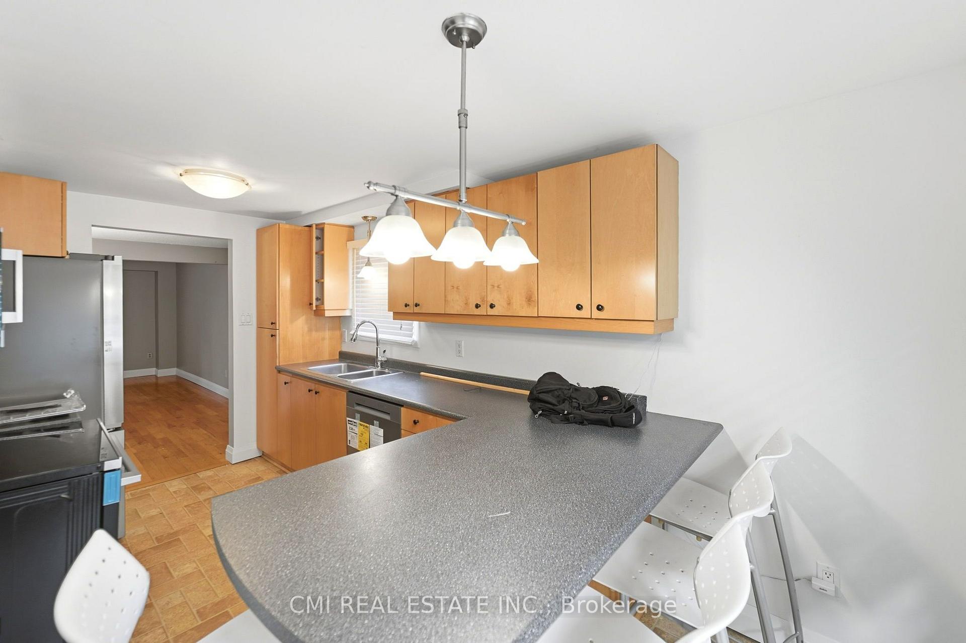 Photo 10 of 155 Foxhunt Road, Waterloo, Colonial Acres — HOMEH