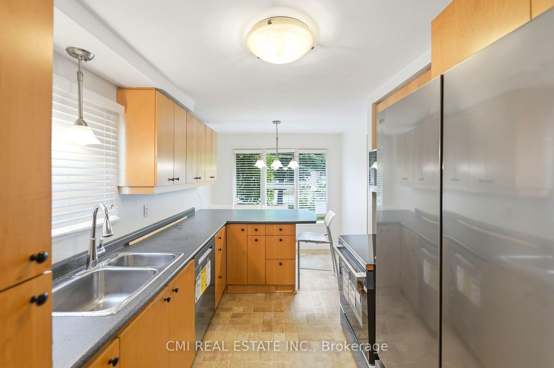 Photo 13 of 155 Foxhunt Road, Waterloo, Colonial Acres — HOMEH