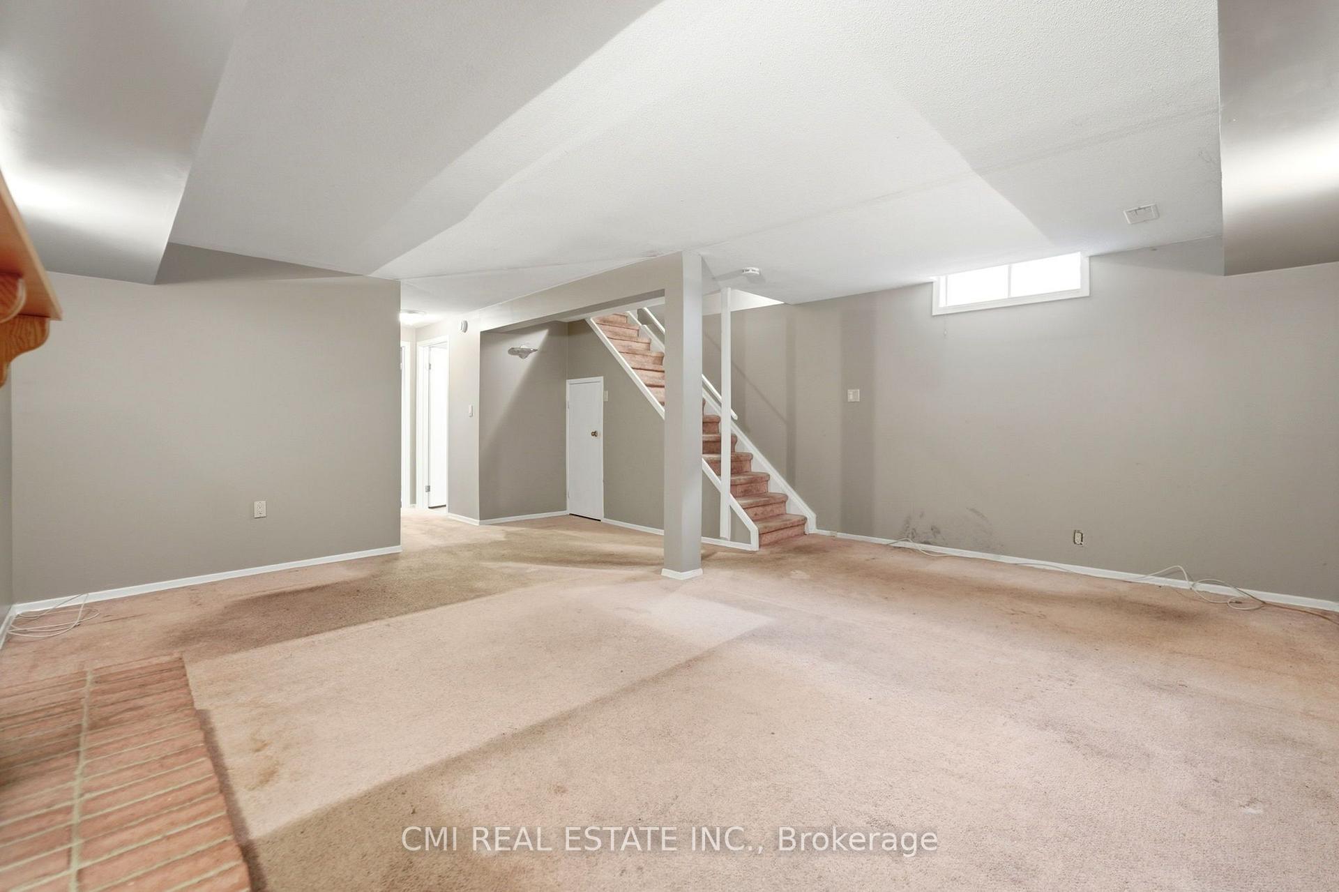 Photo 35 of 155 Foxhunt Road, Waterloo, Colonial Acres — HOMEH