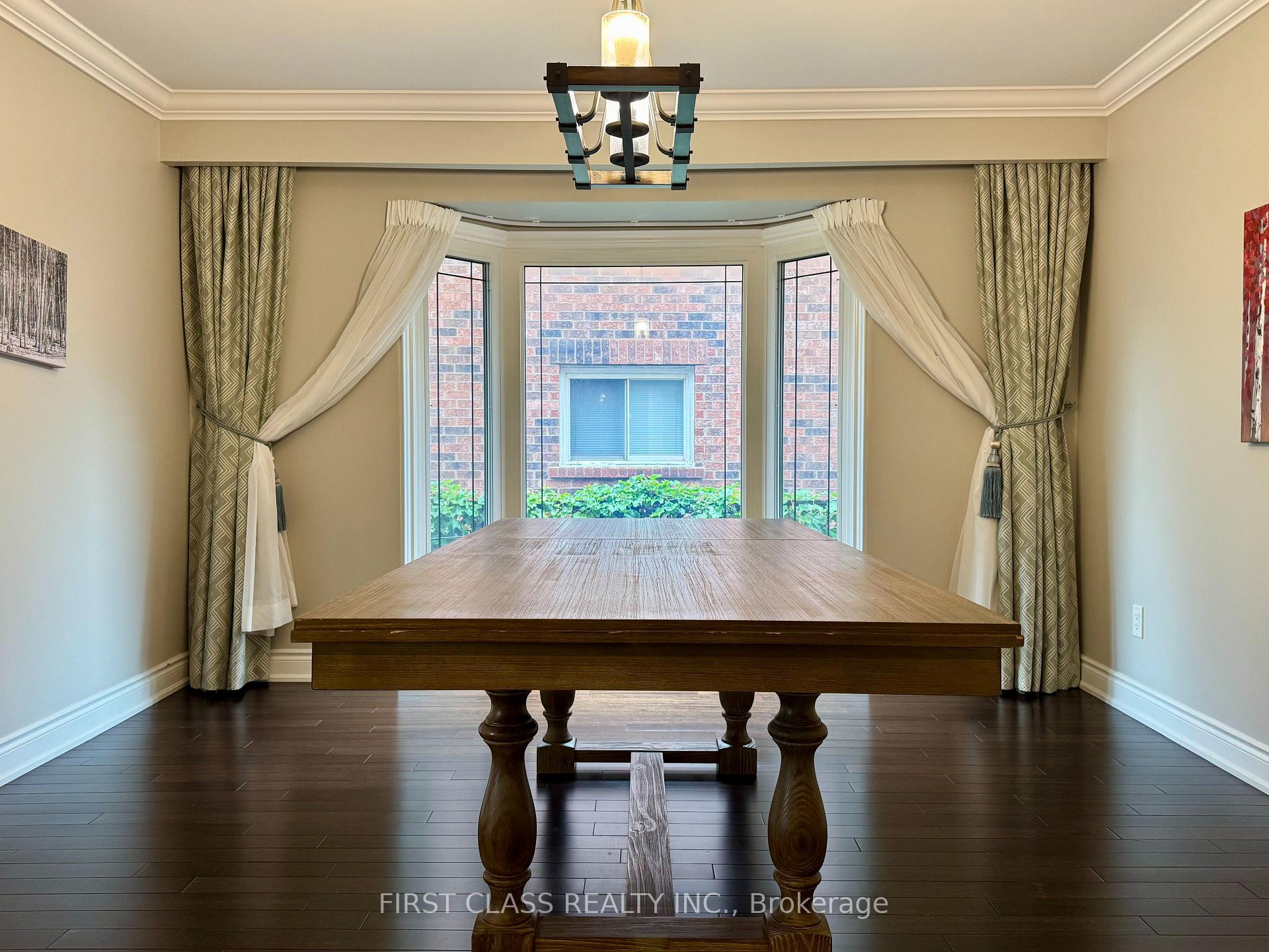 Photo 5 of 1230 Glenashton Drive, Oakville, Wedgewood Creek — HOMEH
