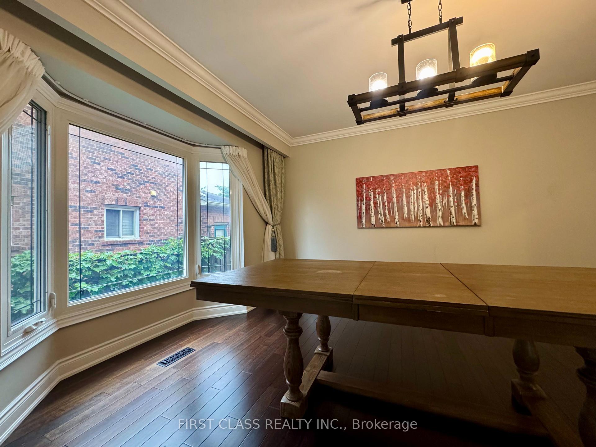 Photo 6 of 1230 Glenashton Drive, Oakville, Wedgewood Creek — HOMEH