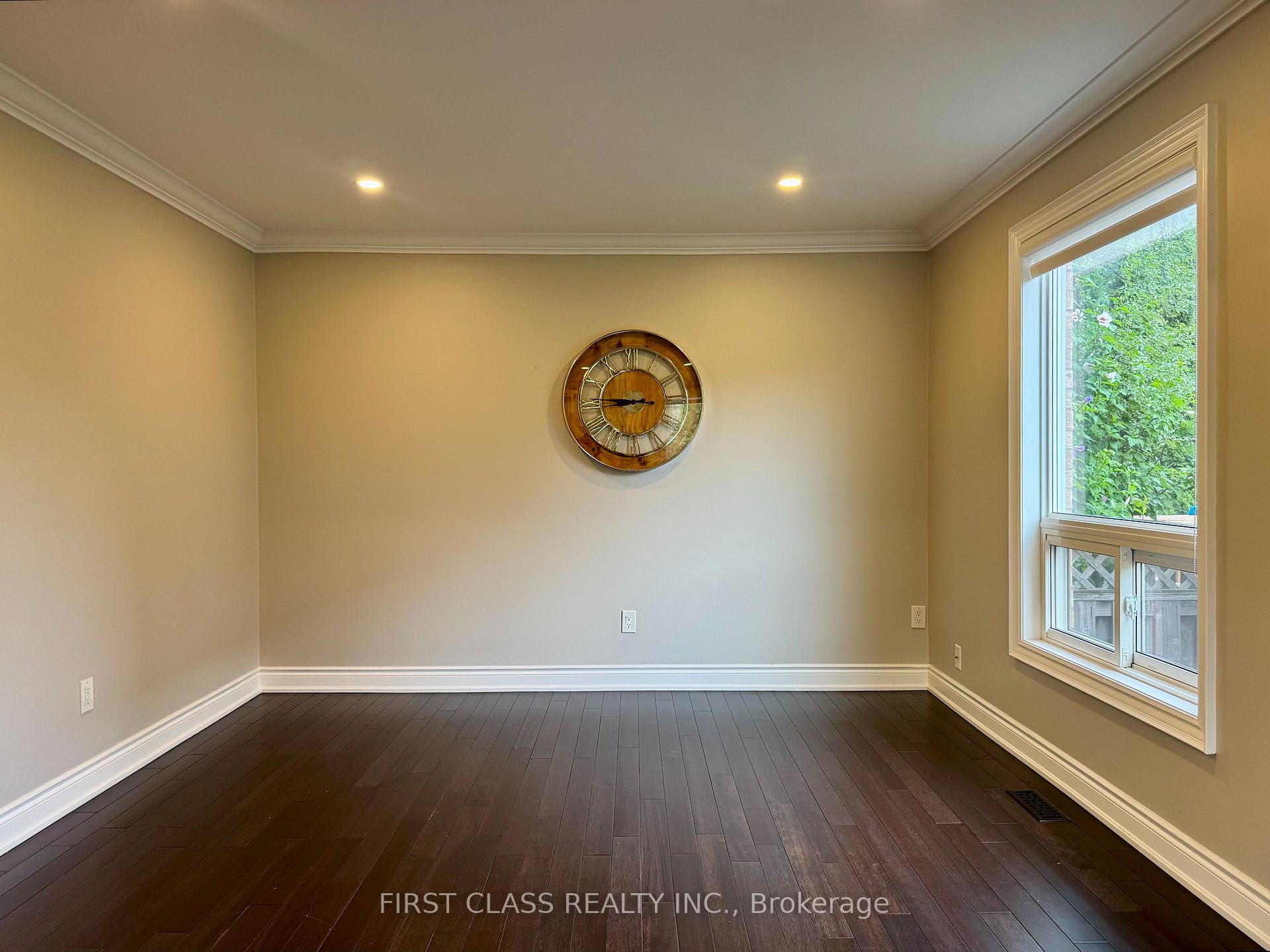 Photo 12 of 1230 Glenashton Drive, Oakville, Wedgewood Creek — HOMEH