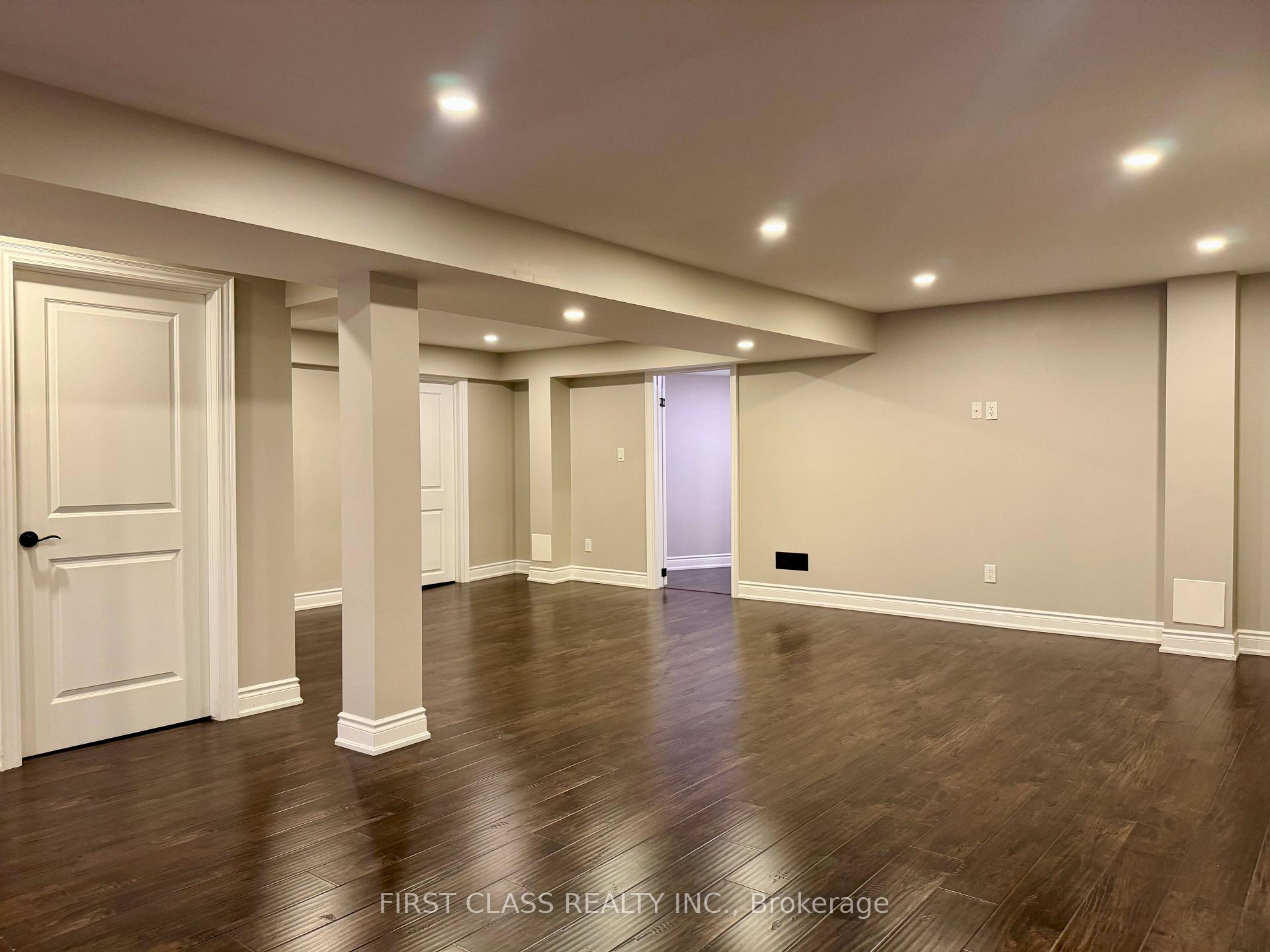 Photo 30 of 1230 Glenashton Drive, Oakville, Wedgewood Creek — HOMEH