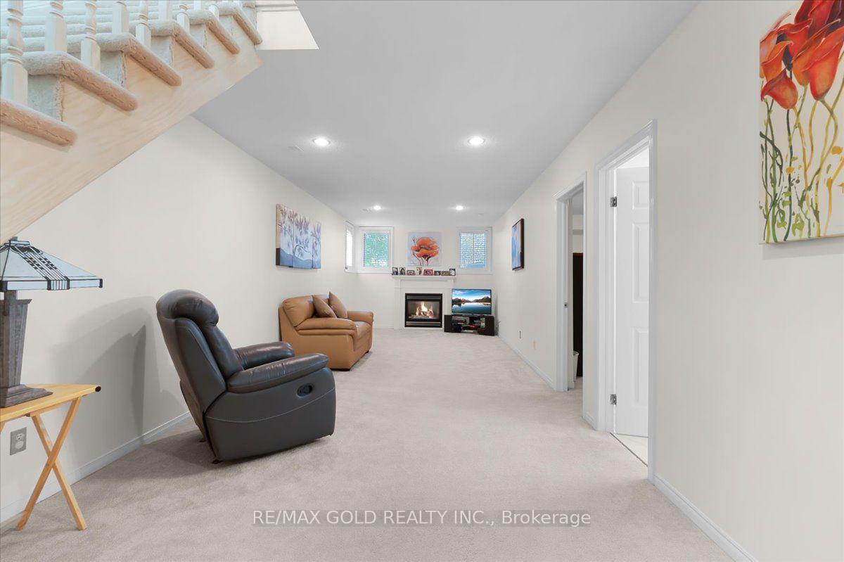 Photo 27 of Unit 2, 465 Columbia Street W, Waterloo, Upper Beechwood — HOMEH
