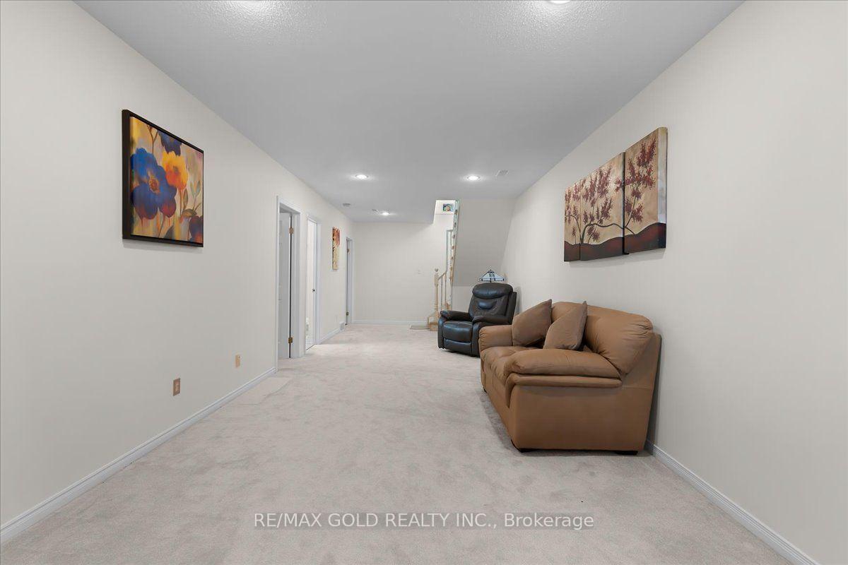 Photo 28 of Unit 2, 465 Columbia Street W, Waterloo, Upper Beechwood — HOMEH