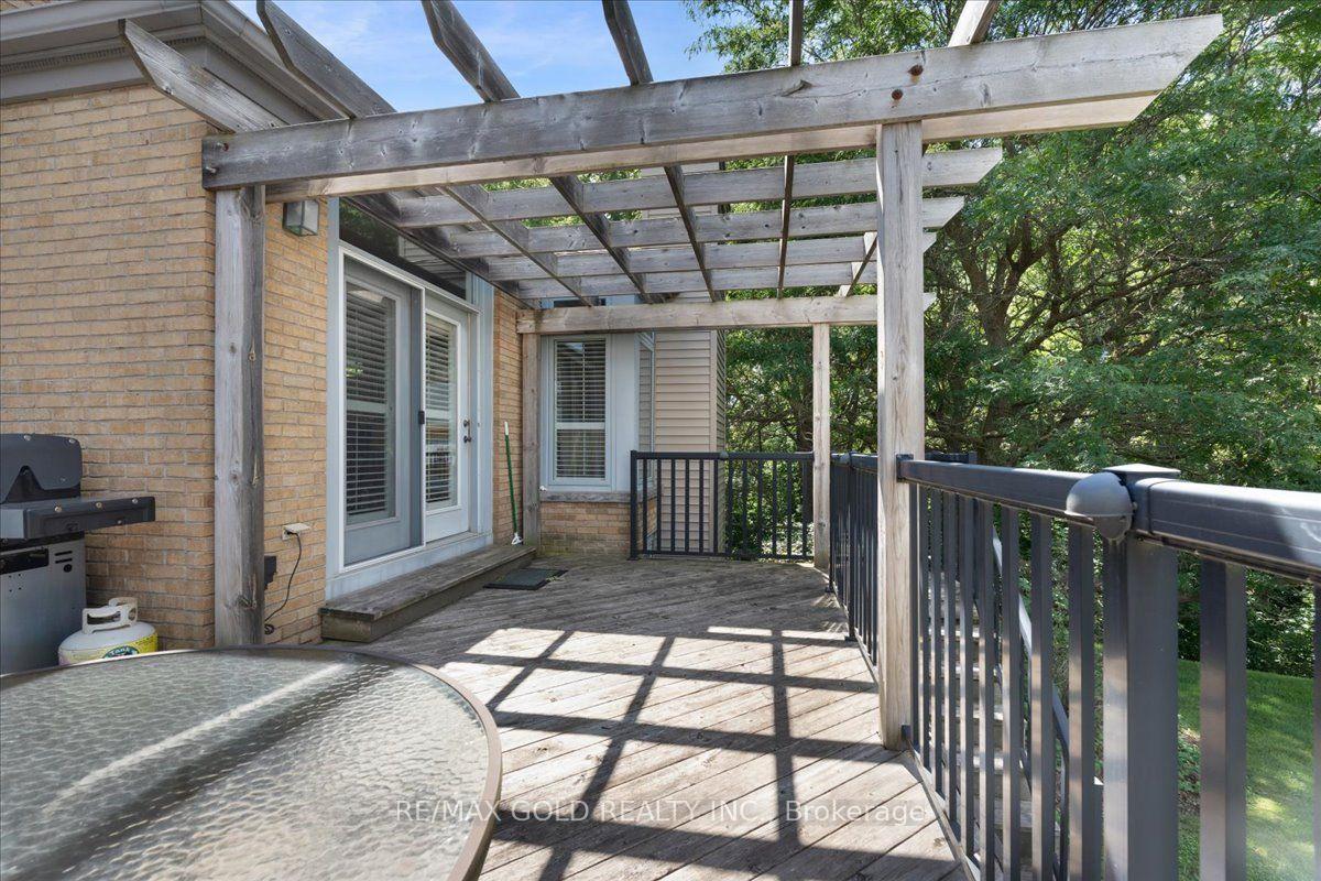 Photo 37 of Unit 2, 465 Columbia Street W, Waterloo, Upper Beechwood — HOMEH