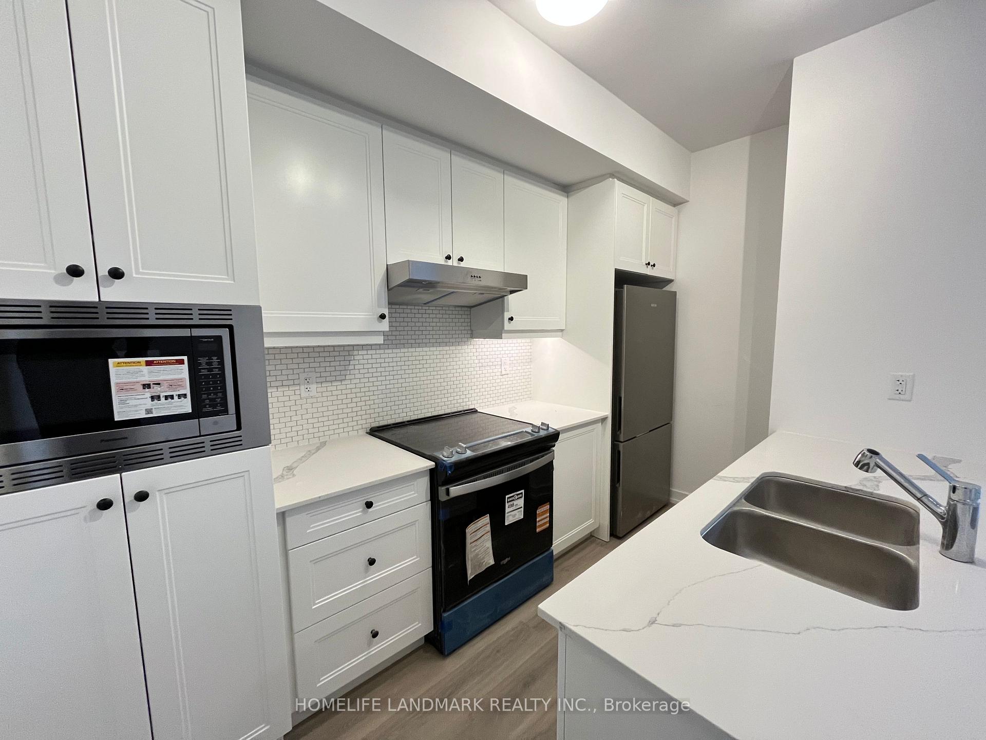 Photo 2 of Unit 118, 51 Jefferson Side Road, Richmond Hill, Jefferson — HOMEH