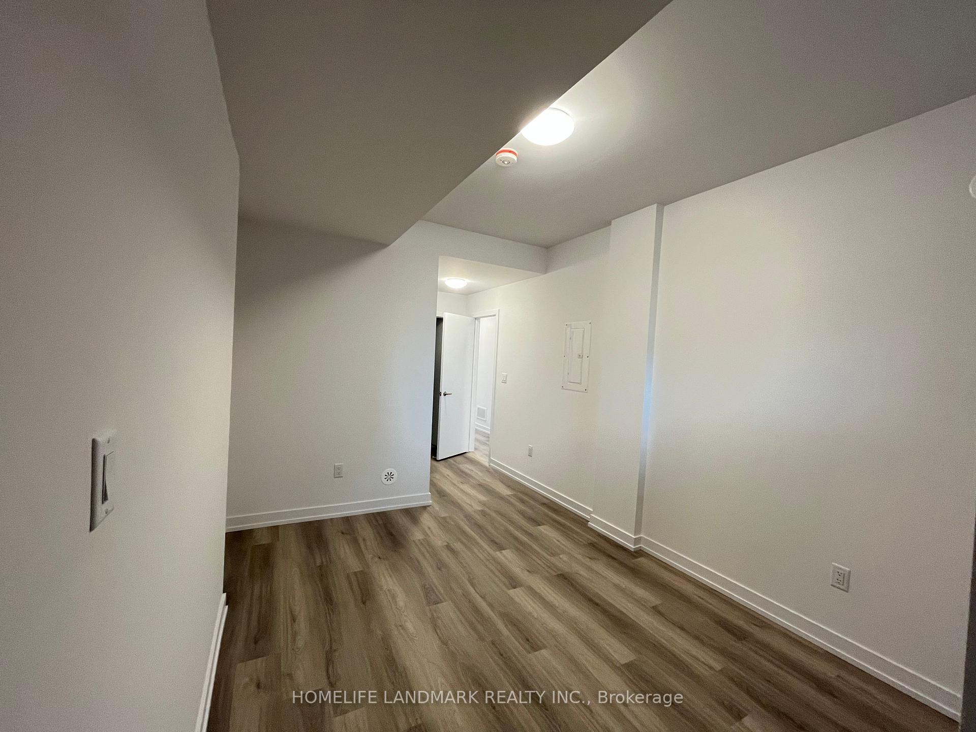 Photo 3 of Unit 118, 51 Jefferson Side Road, Richmond Hill, Jefferson — HOMEH
