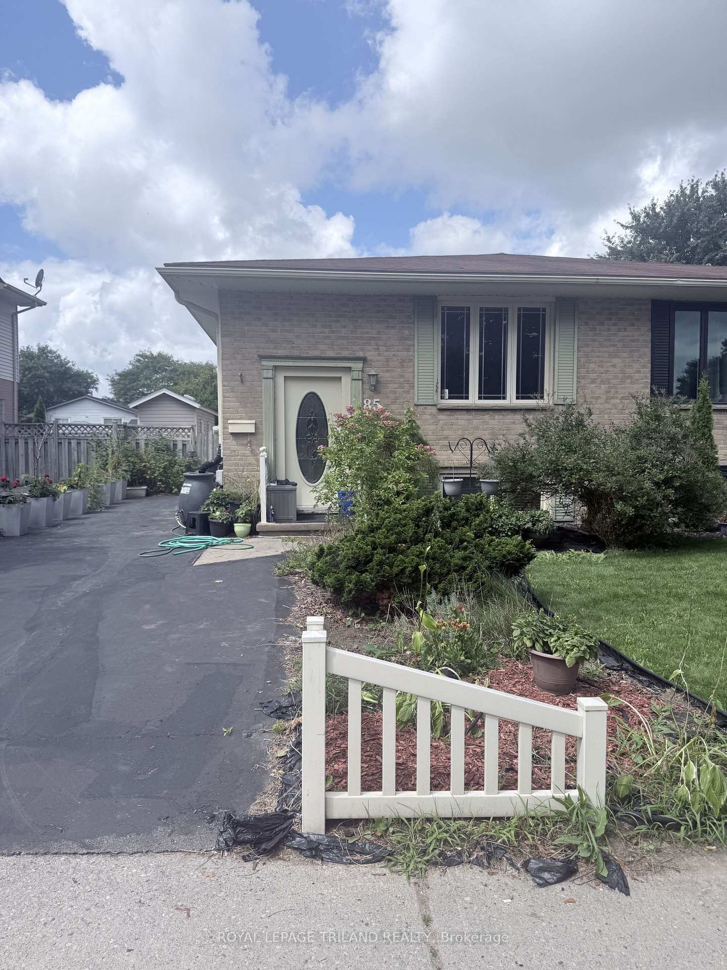 Photo 12 of 85 Bonaventure Drive, London, East I — HOMEH