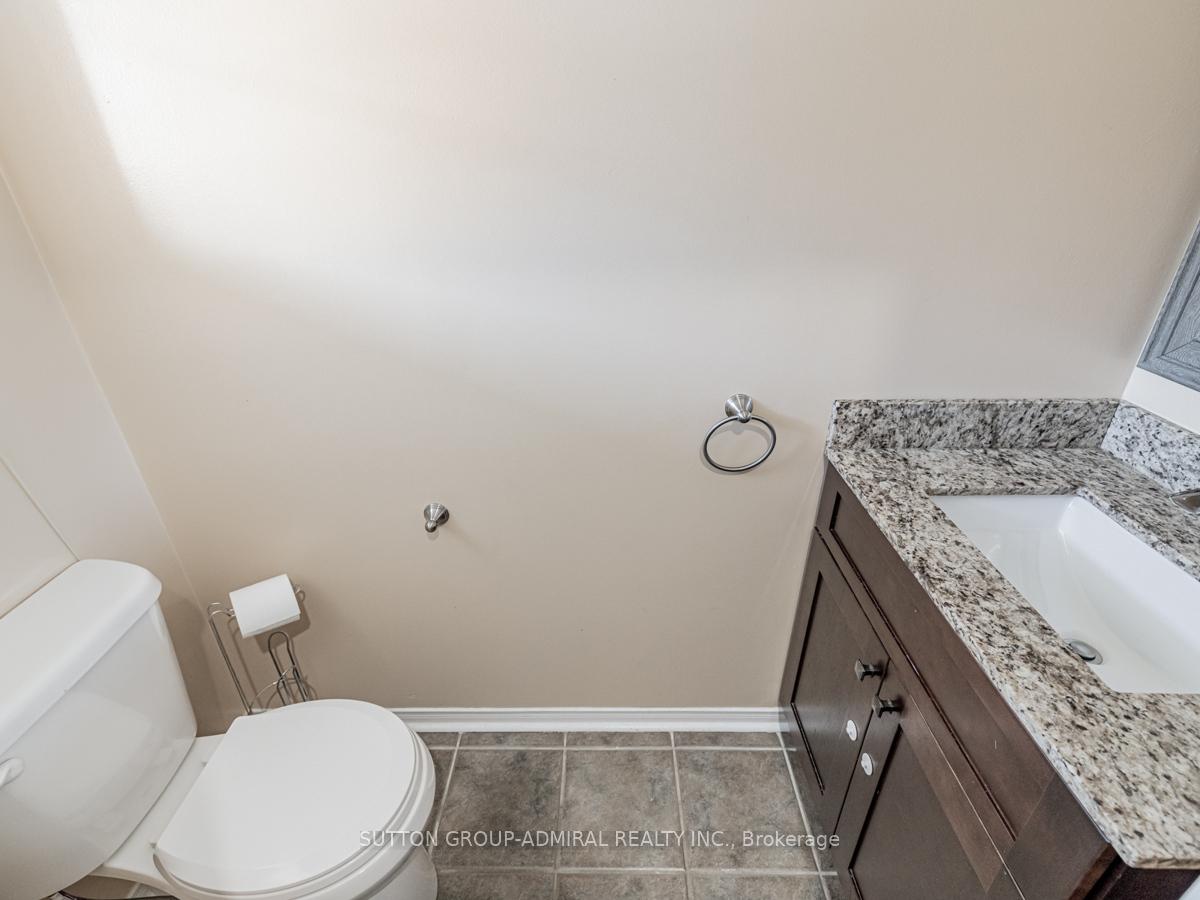 Photo 6 of 224 Kelso Crescent, Vaughan, Maple — HOMEH