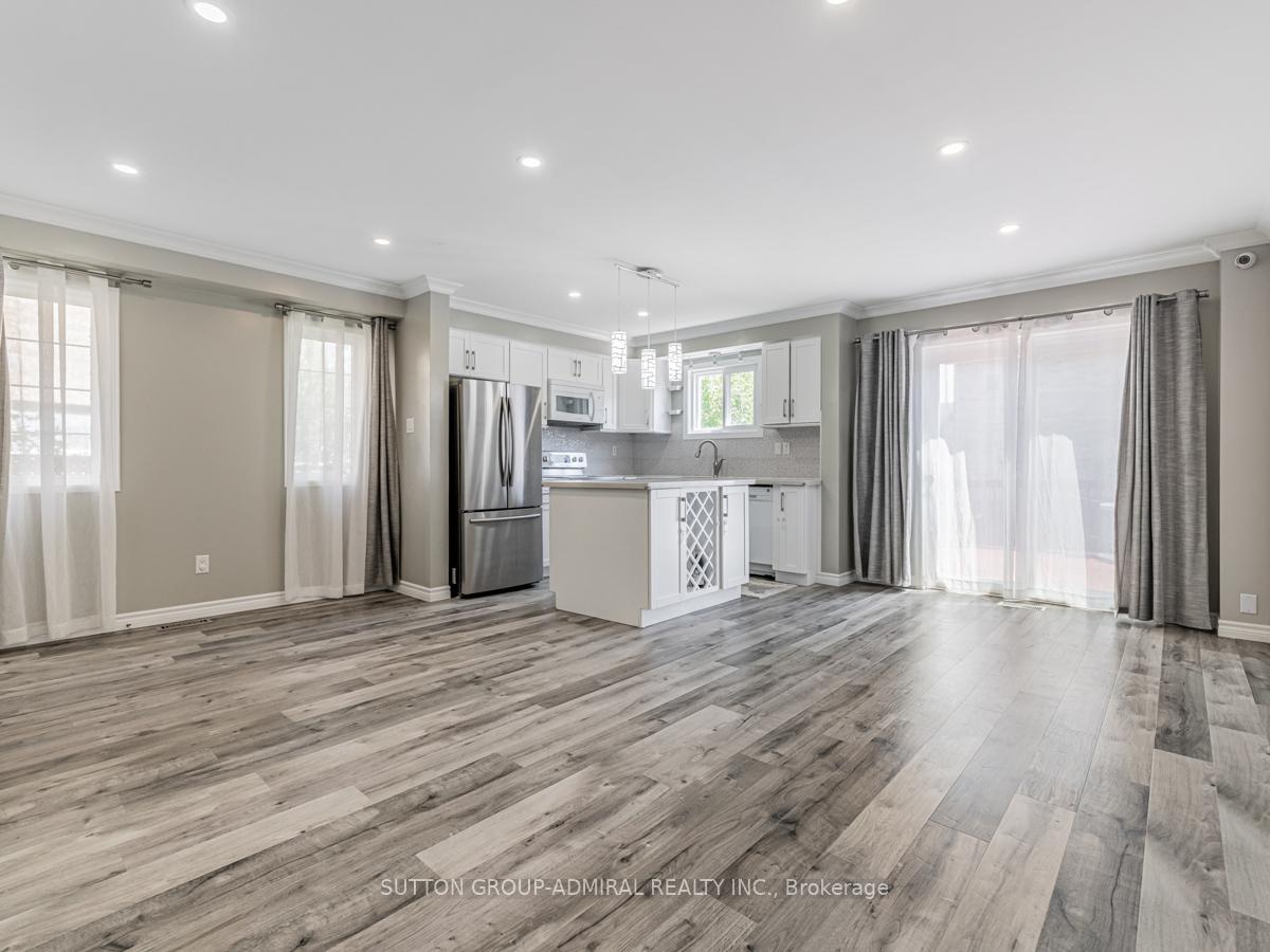 Photo 7 of 224 Kelso Crescent, Vaughan, Maple — HOMEH