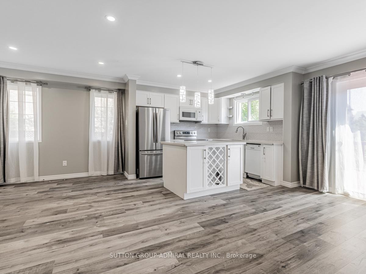 Photo 10 of 224 Kelso Crescent, Vaughan, Maple — HOMEH