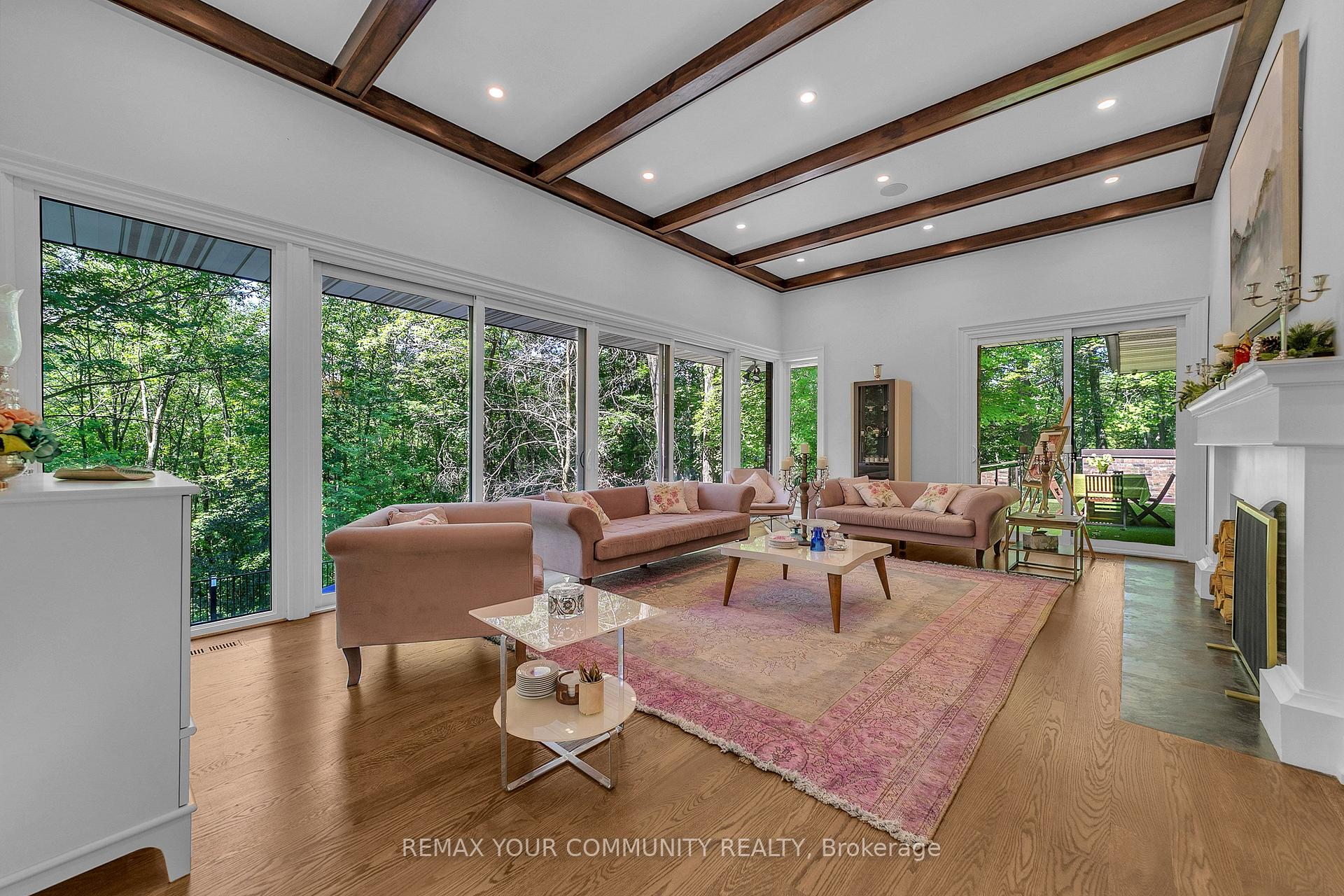 Photo 11 of 76 Trailwood Crescent, Richmond Hill, Rural Richmond Hill — HOMEH