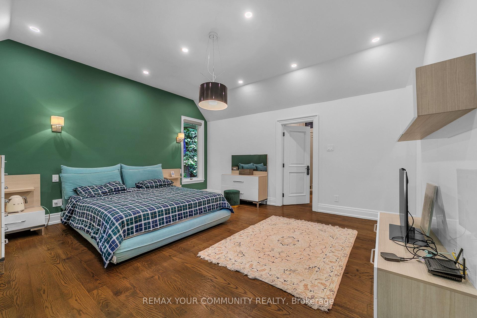 Photo 29 of 76 Trailwood Crescent, Richmond Hill, Rural Richmond Hill — HOMEH
