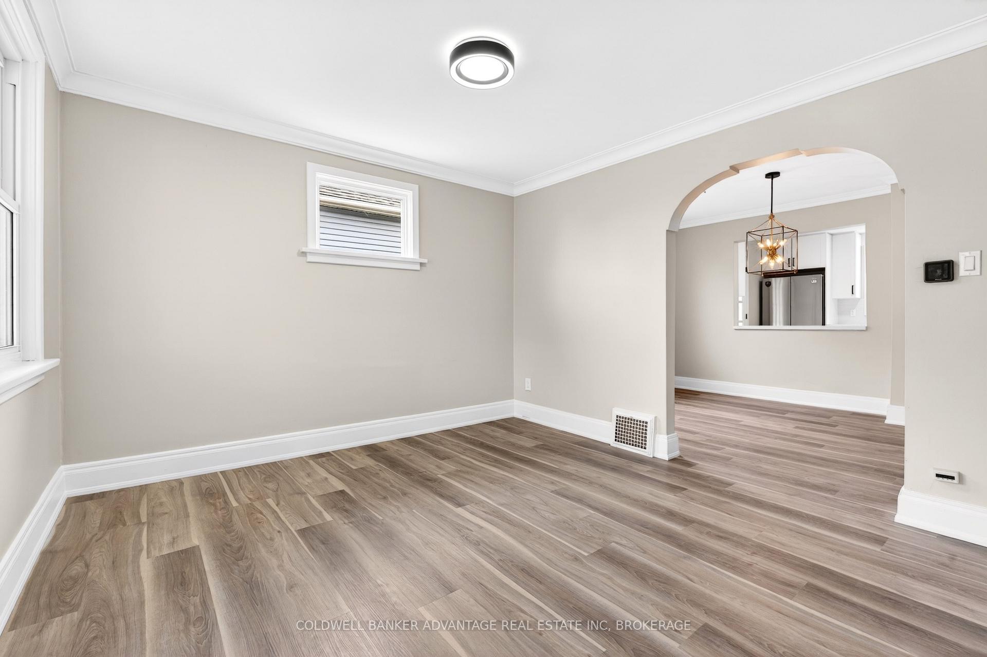 Photo 10 of 7 Battle Street, Thorold, Thorold Downtown — HOMEH