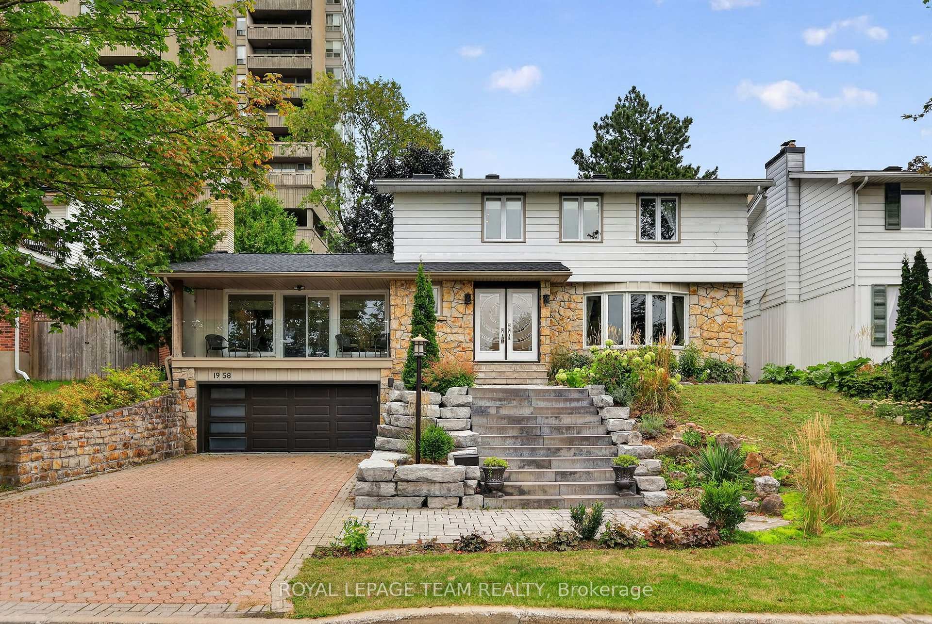 Photo 1 of 1958 Neepawa Avenue, Ottawa, Carlingwood — HOMEH