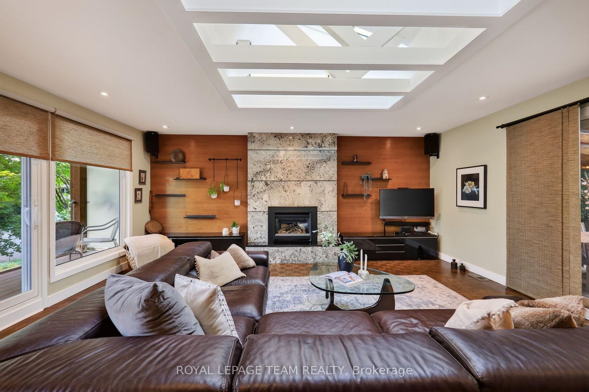 Photo 14 of 1958 Neepawa Avenue, Ottawa, Carlingwood — HOMEH