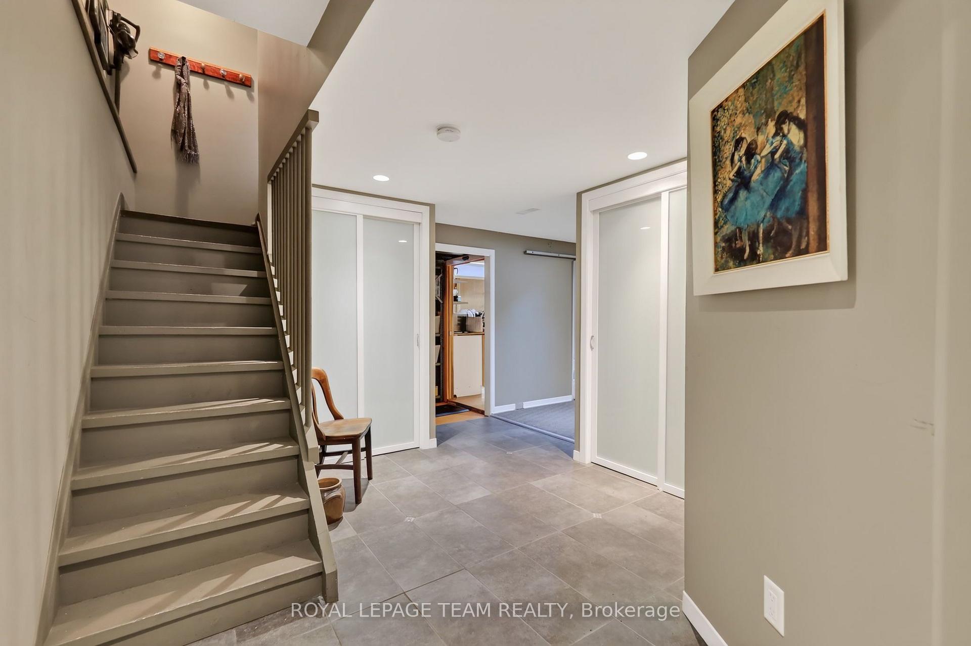 Photo 26 of 1958 Neepawa Avenue, Ottawa, Carlingwood — HOMEH