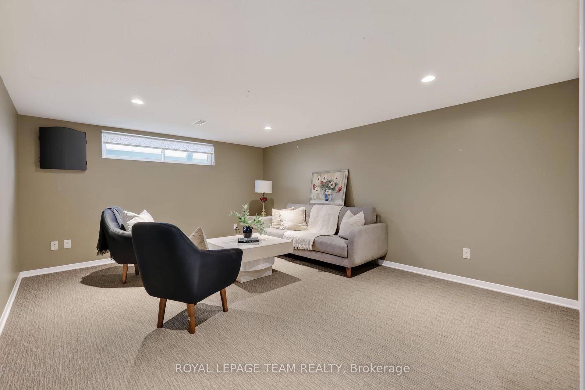 Photo 28 of 1958 Neepawa Avenue, Ottawa, Carlingwood — HOMEH