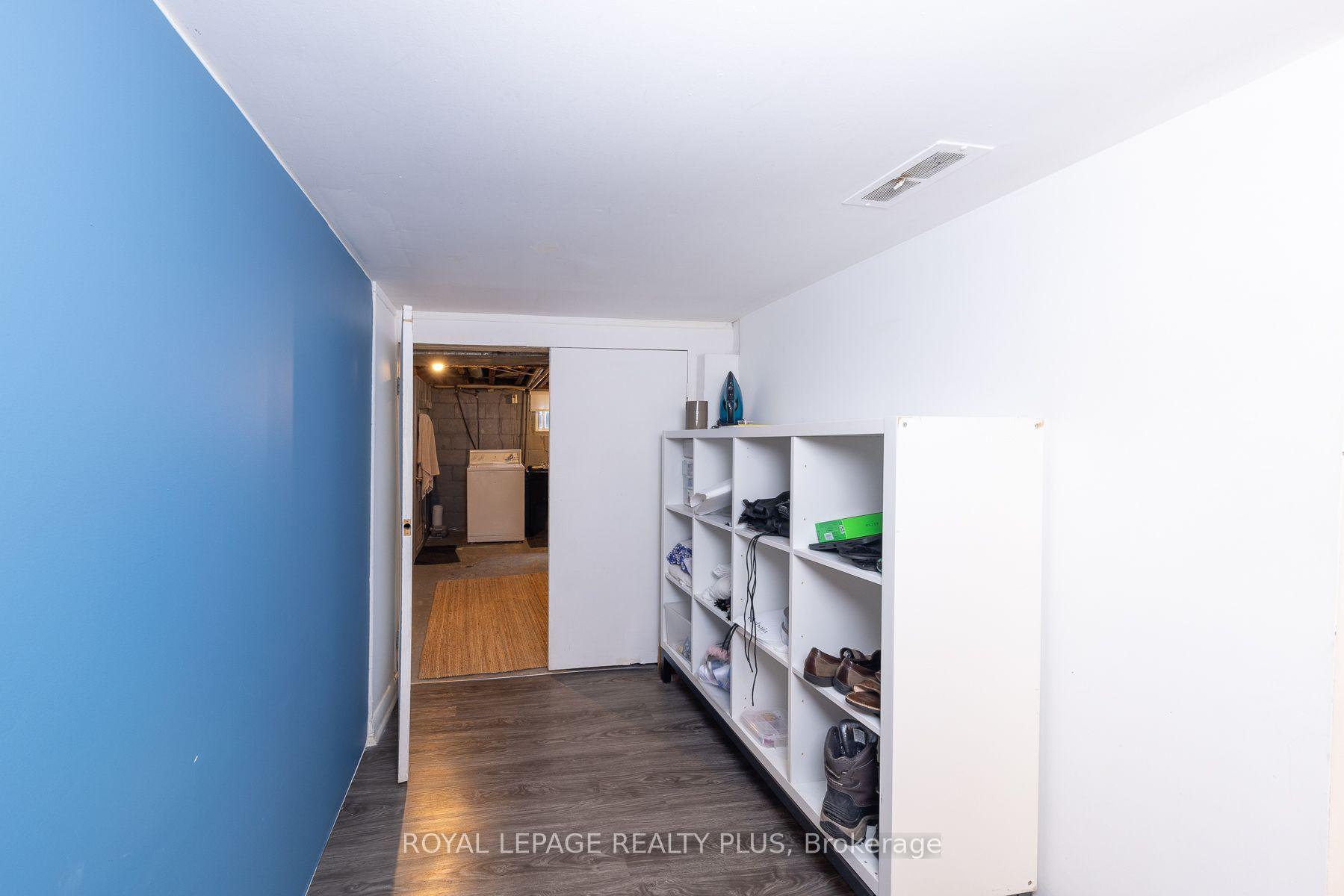 Photo 22 of 33 Dayton Avenue, Etobicoke, Stonegate-Queensway — HOMEH
