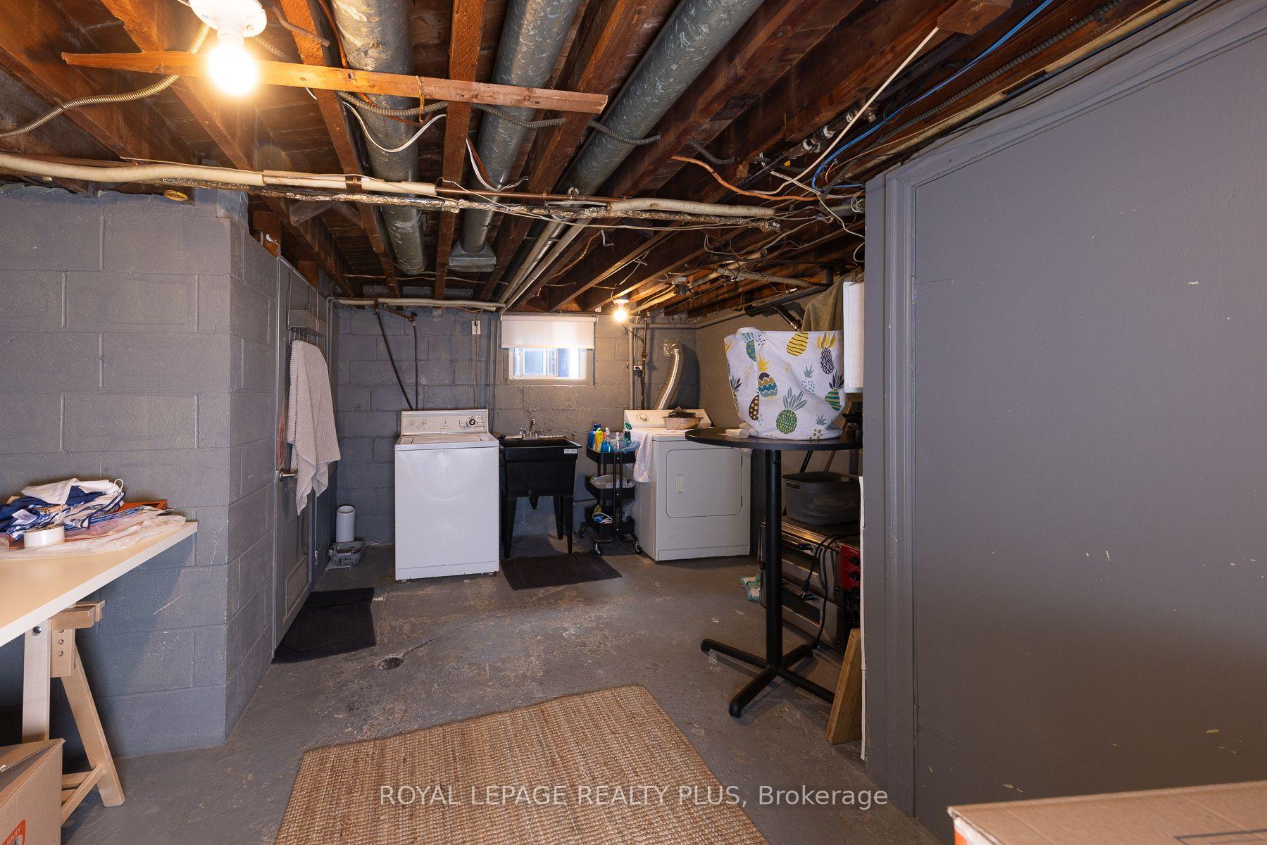 Photo 29 of 33 Dayton Avenue, Etobicoke, Stonegate-Queensway — HOMEH