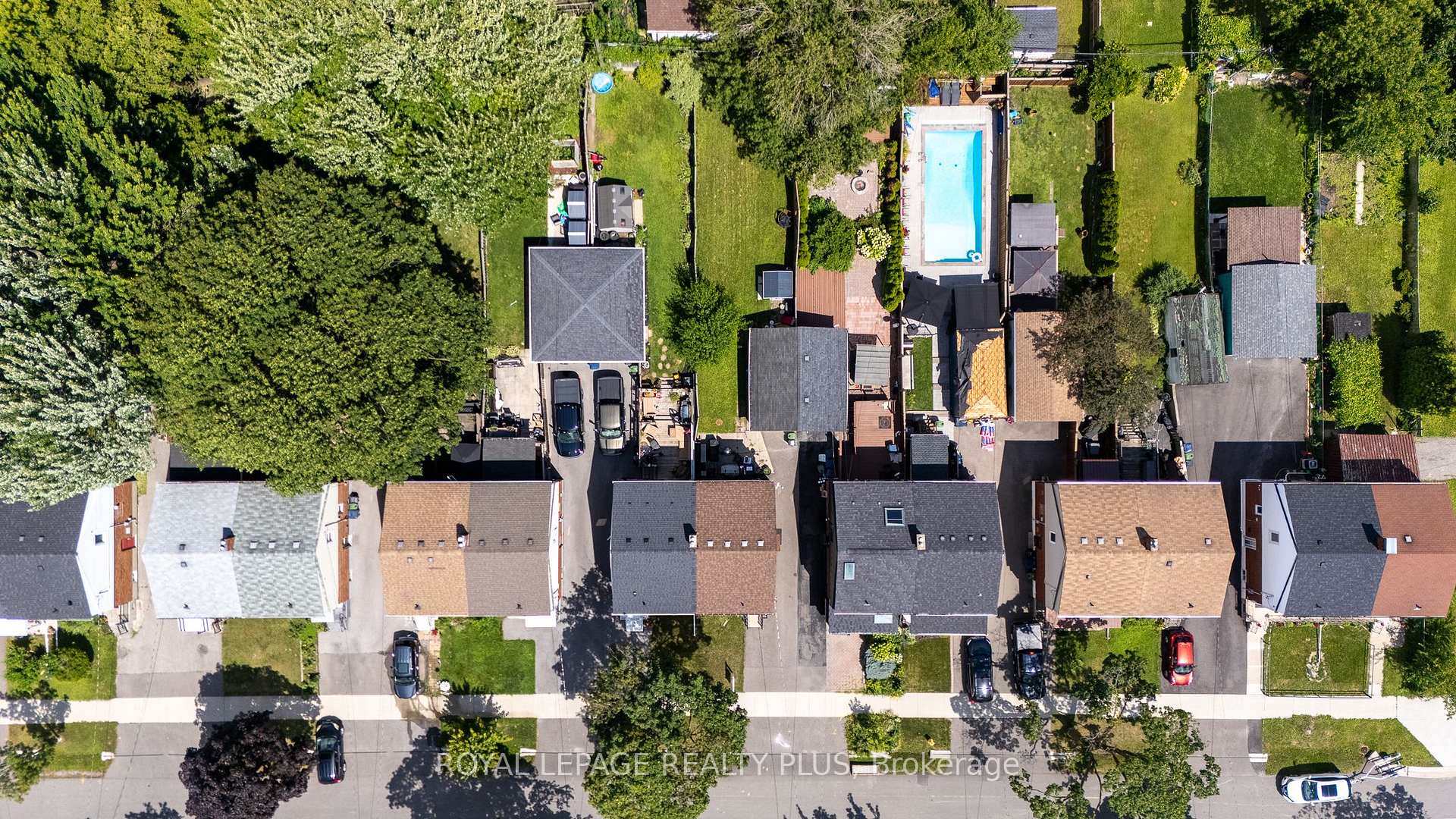 Photo 34 of 33 Dayton Avenue, Etobicoke, Stonegate-Queensway — HOMEH