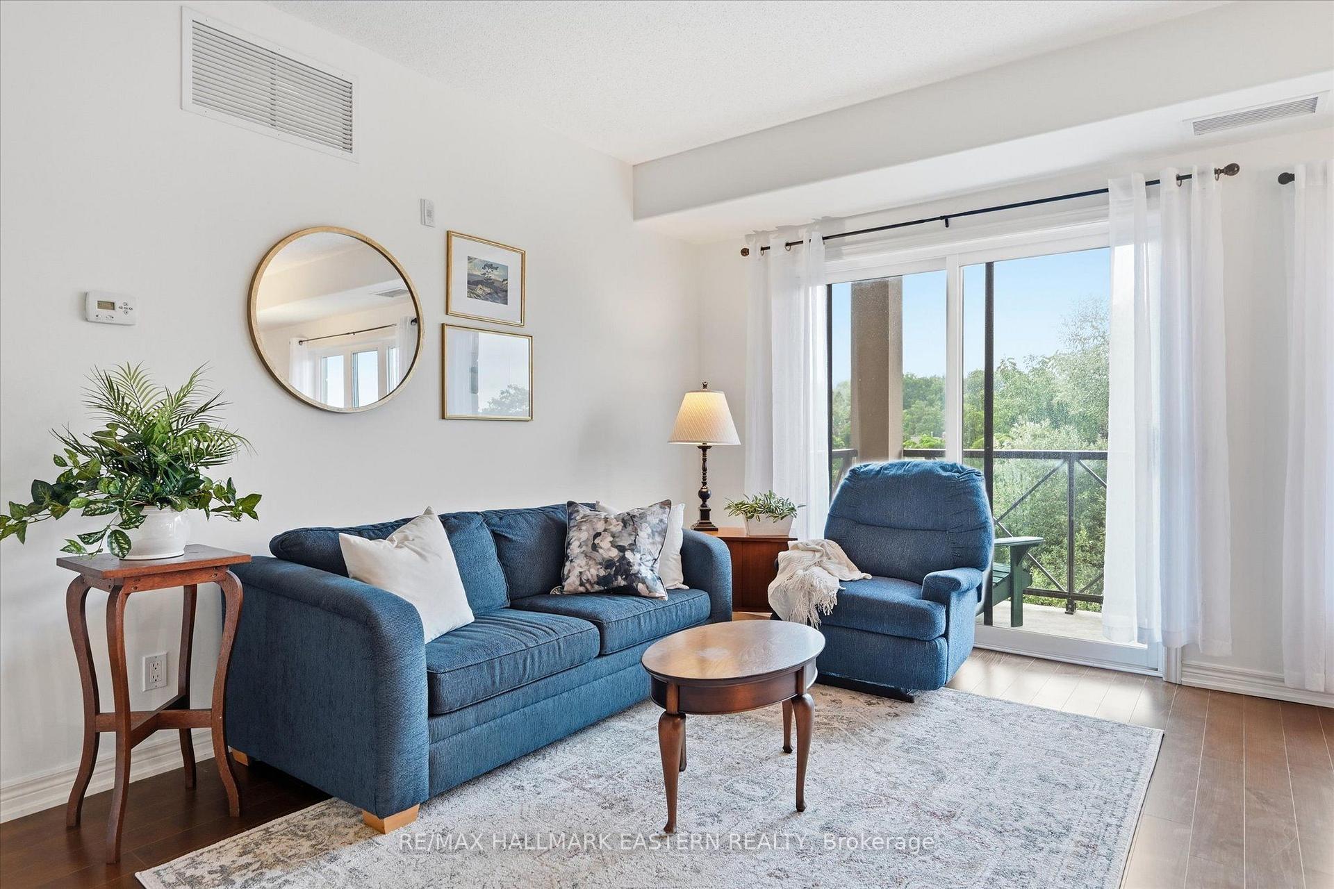 Photo 5 of Unit PH16, 869 Clonsilla Avenue, Peterborough, Otonabee Ward 1 — HOMEH
