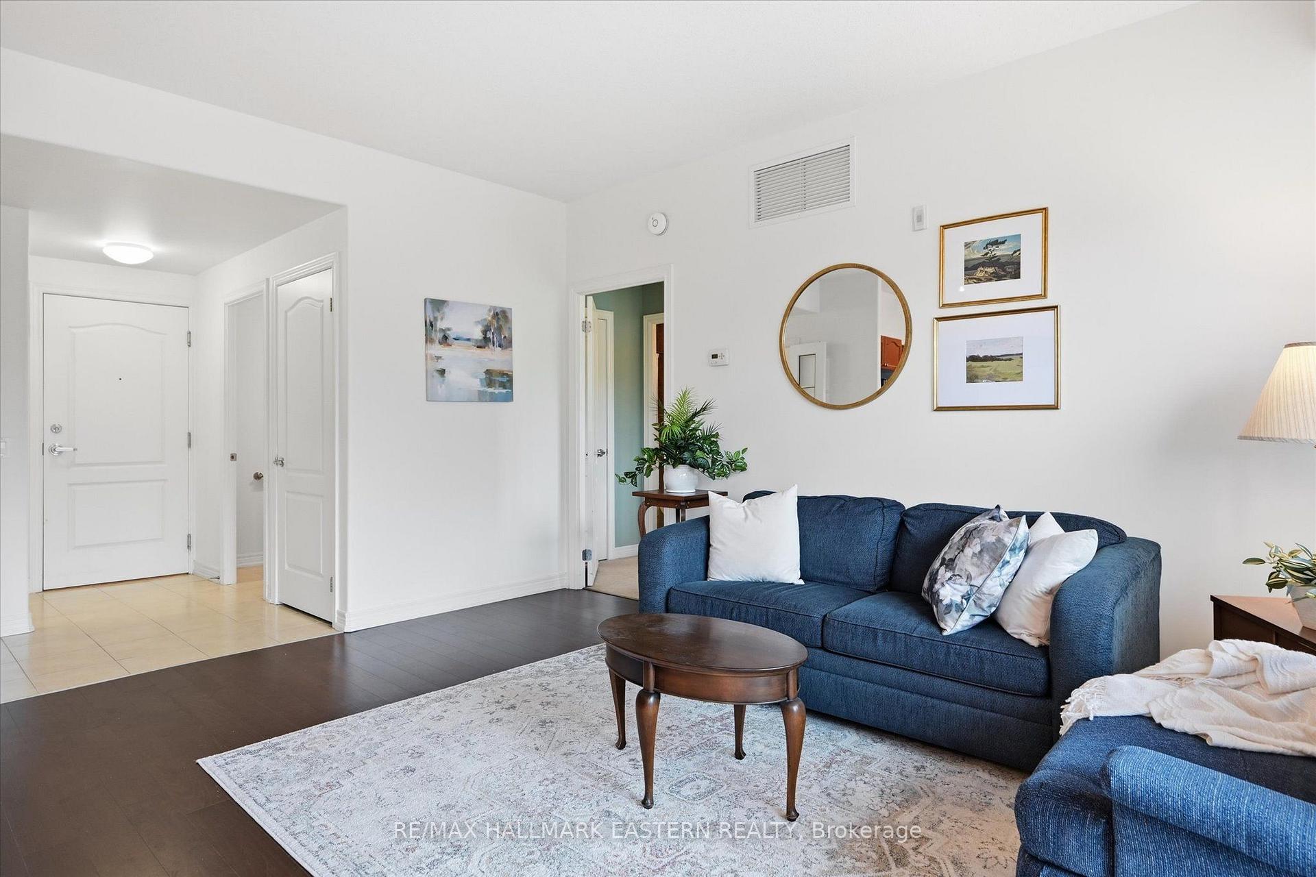 Photo 8 of Unit PH16, 869 Clonsilla Avenue, Peterborough, Otonabee Ward 1 — HOMEH