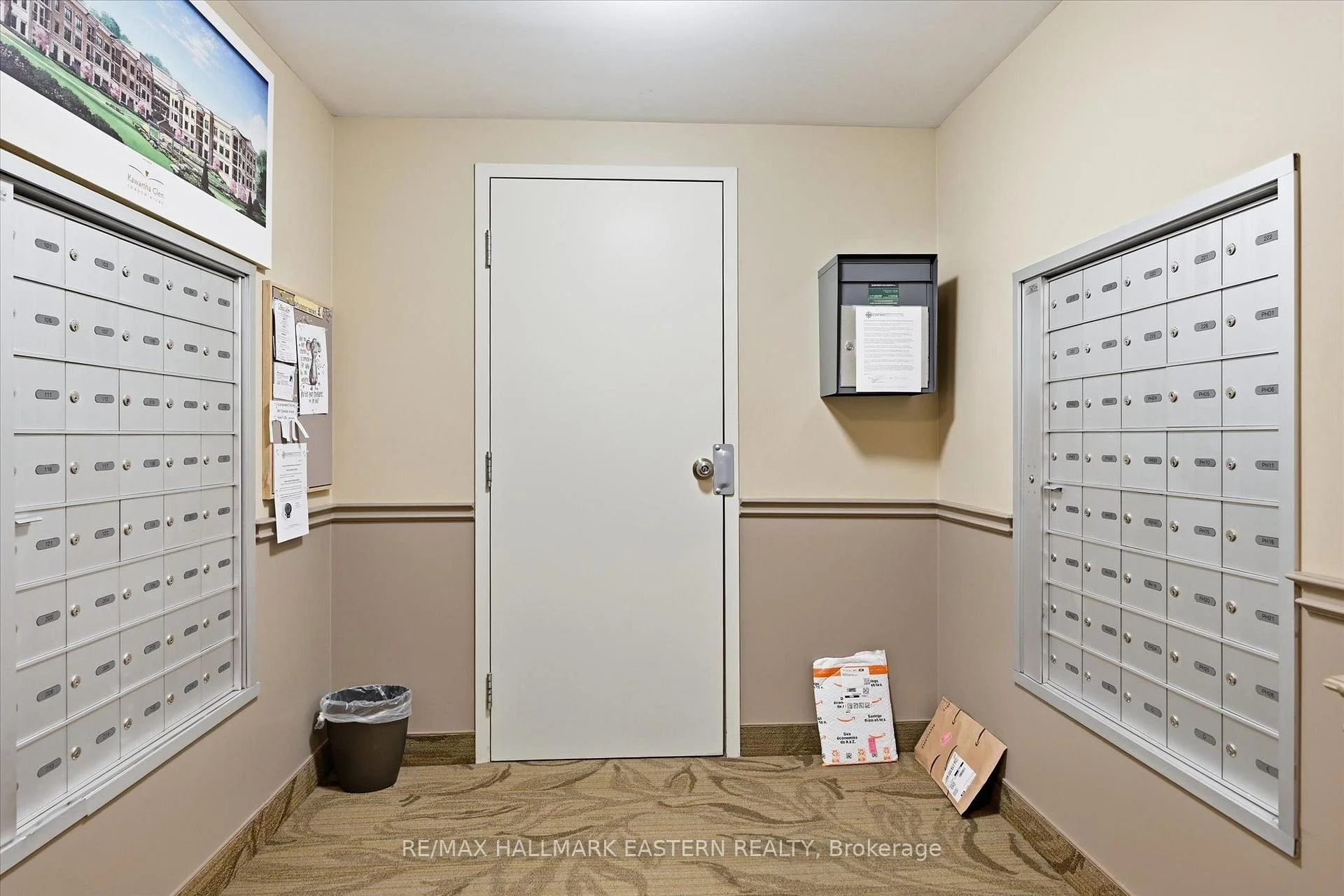 Photo 9 of Unit PH16, 869 Clonsilla Avenue, Peterborough, Otonabee Ward 1 — HOMEH