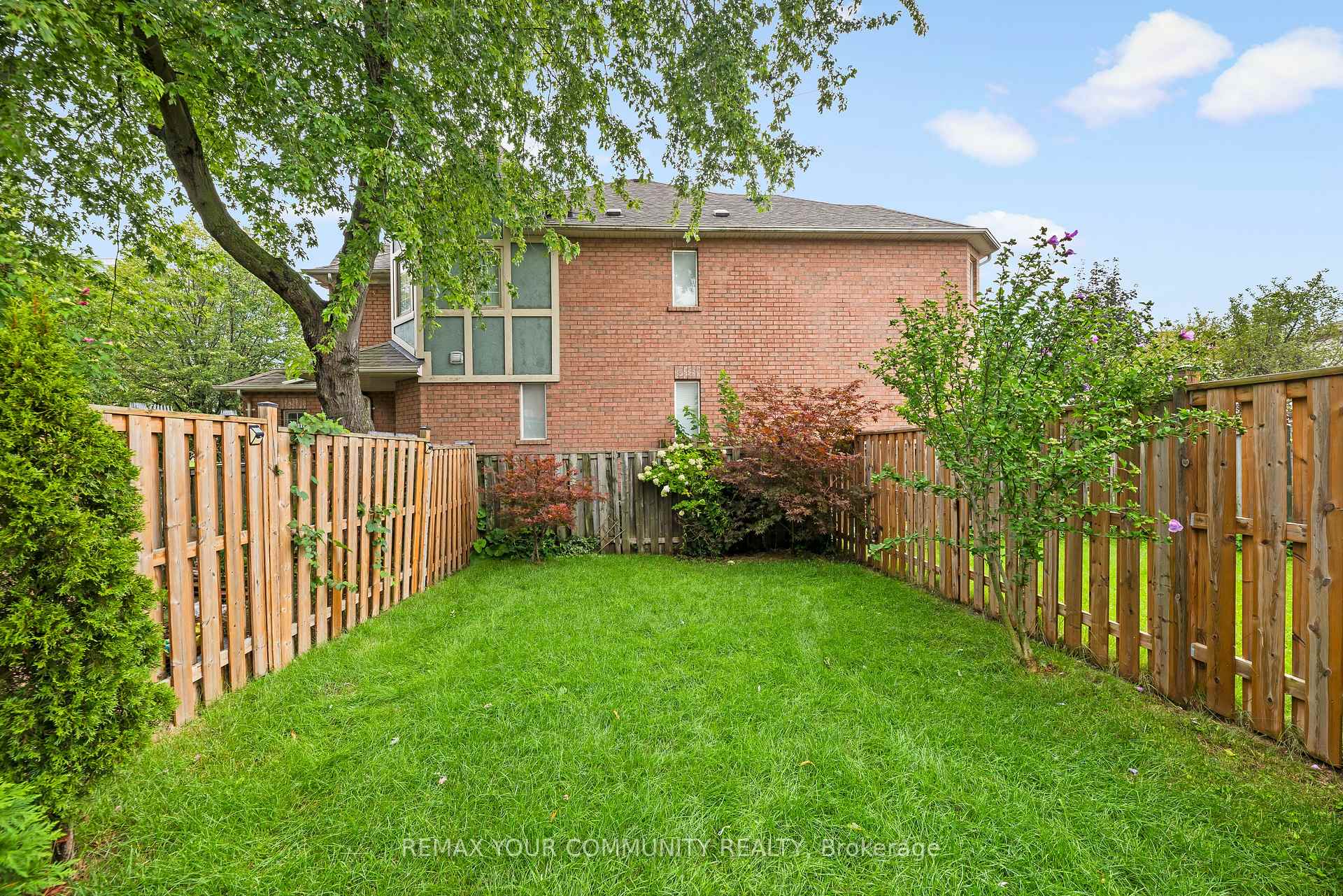 Photo 91 of 16 Smales Drive, Ajax, Central — HOMEH