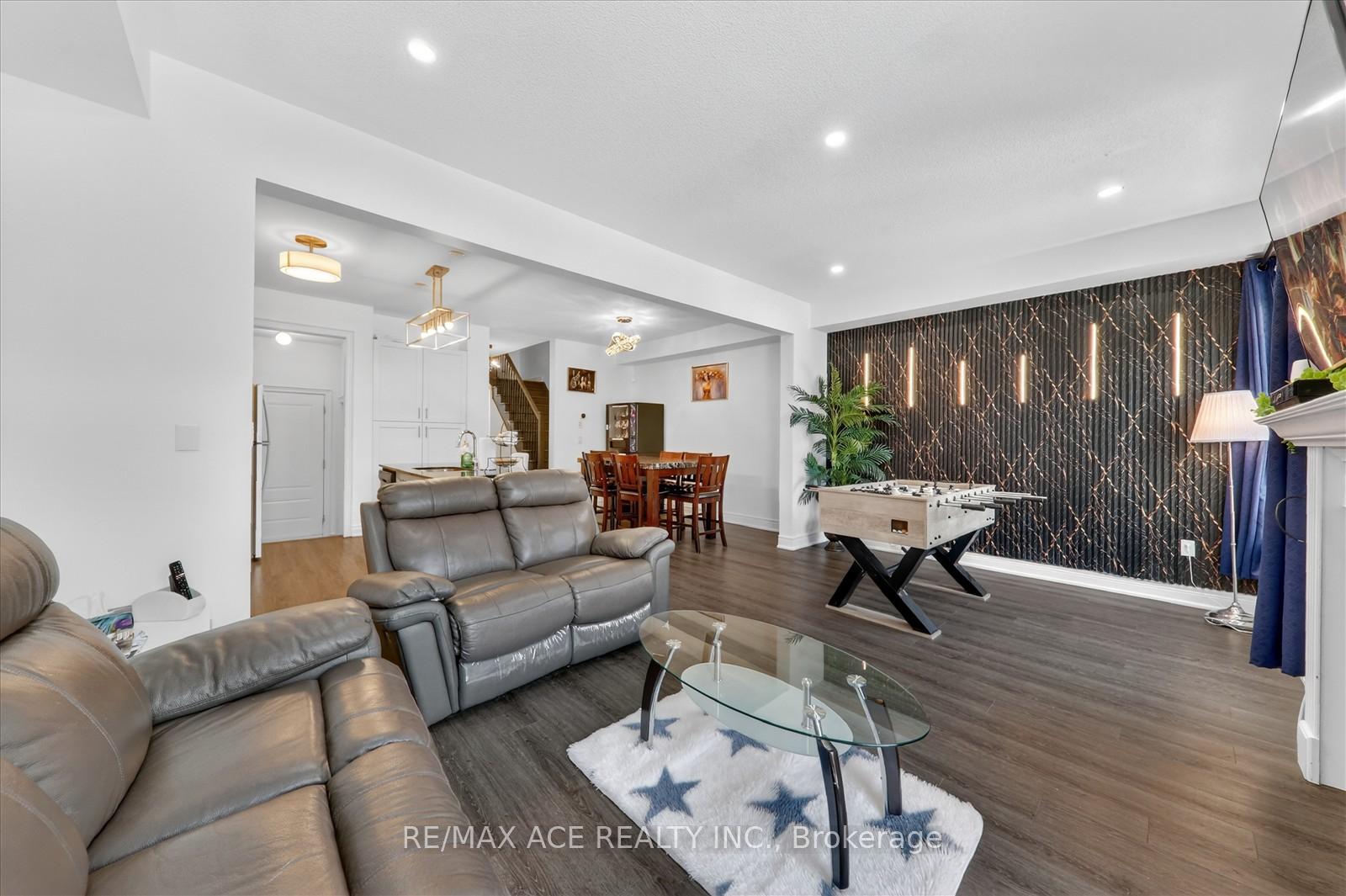 Photo 13 of Unit 26, 171 Snowbridge Way, Blue Mountains — HOMEH