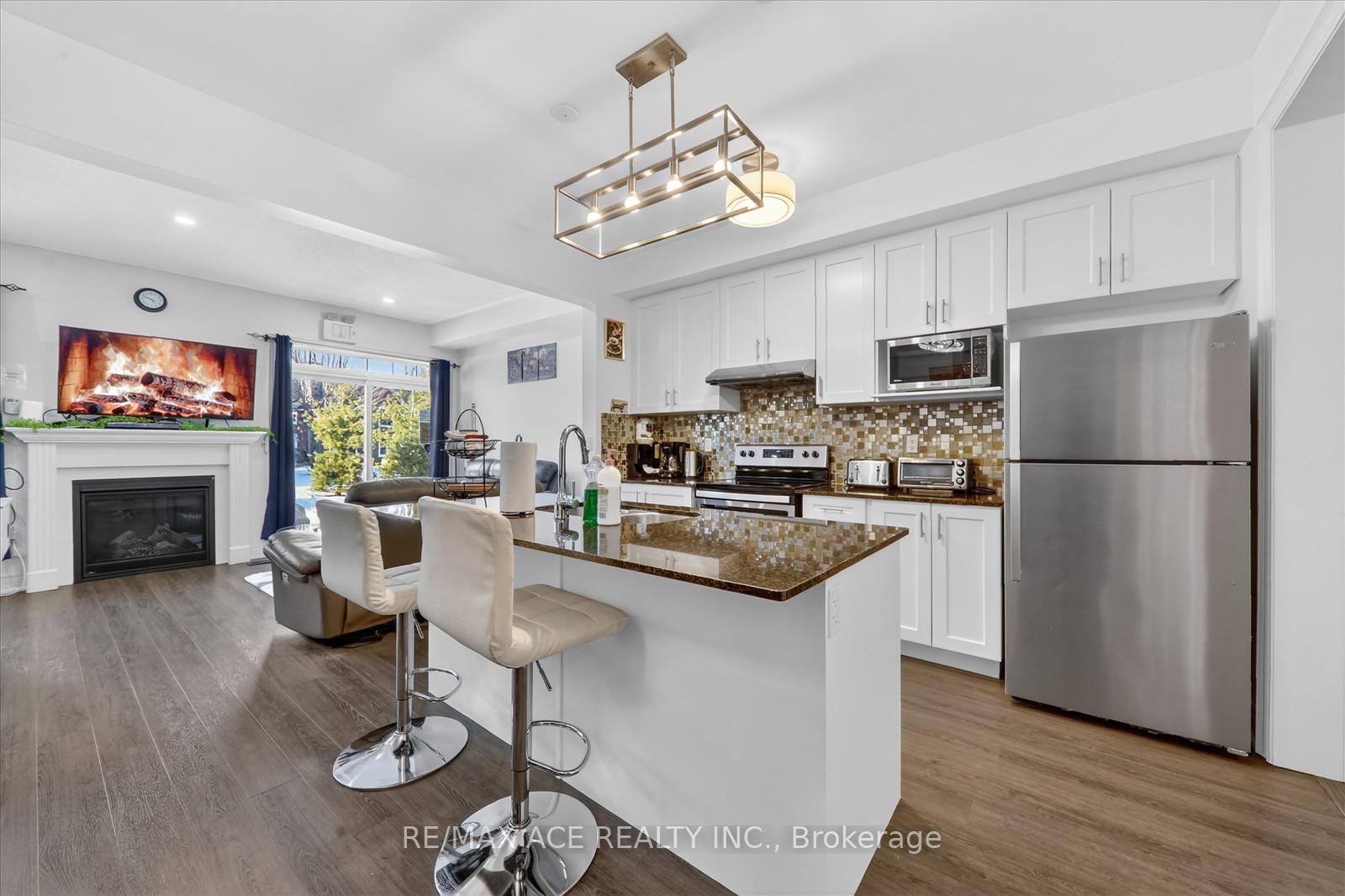 Photo 15 of Unit 26, 171 Snowbridge Way, Blue Mountains — HOMEH