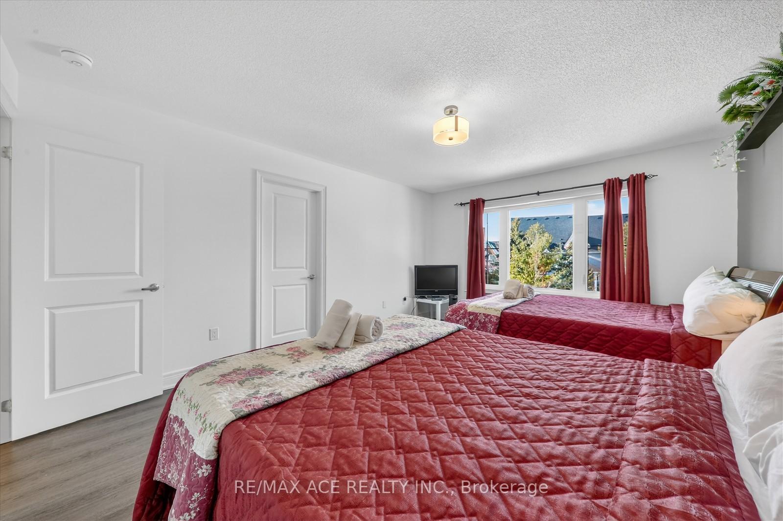 Photo 22 of Unit 26, 171 Snowbridge Way, Blue Mountains — HOMEH